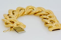 Italian 18 Karat Yellow Gold Hollow Curb Link Bracelet