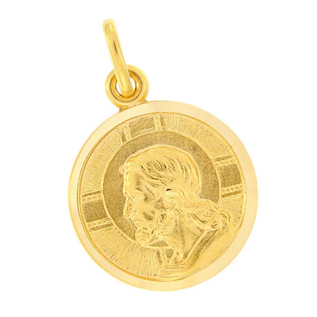 French 18 Karat Yellow Gold Virgin Mary Charm Pendant Medal For Sale at ...