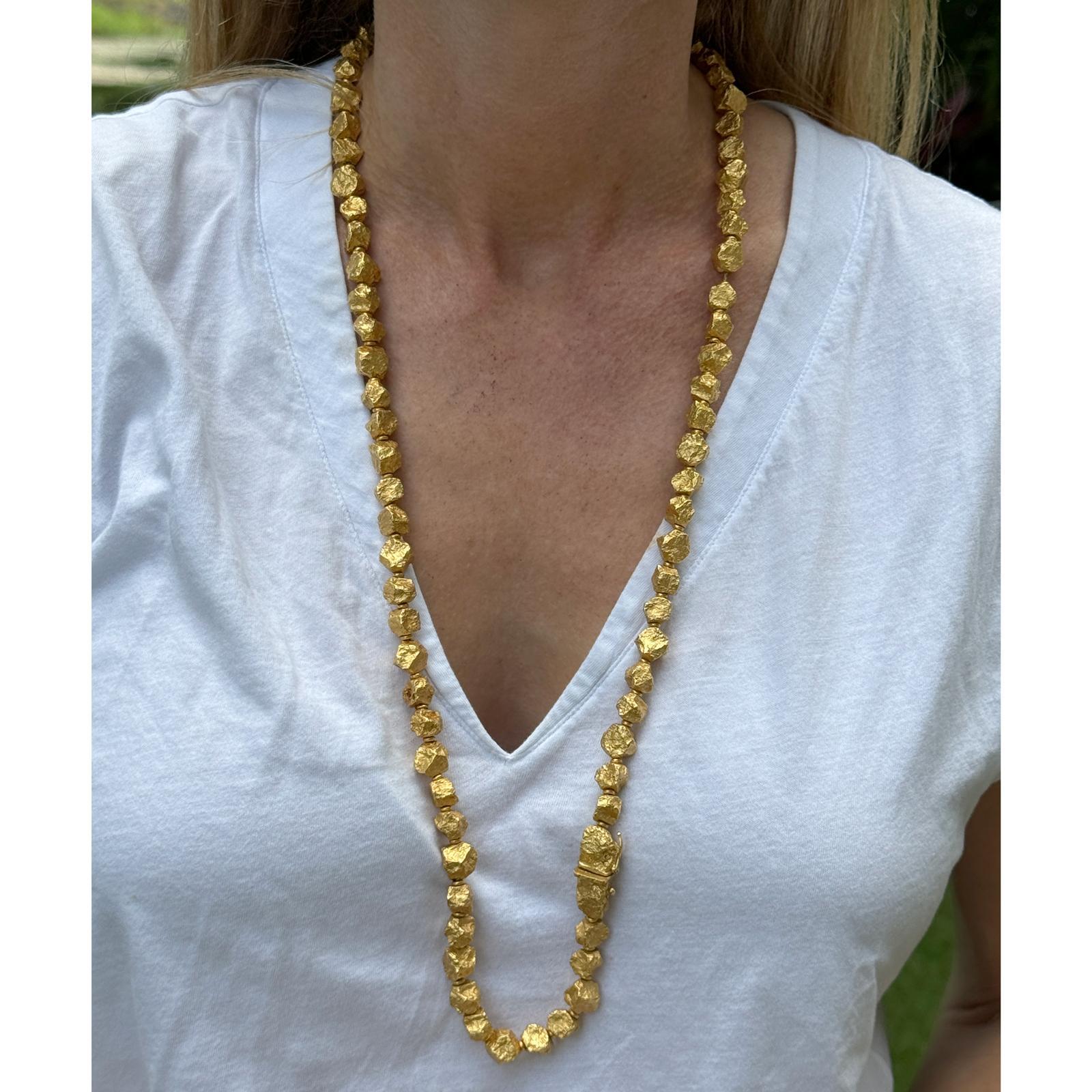 Modern Italian 18 Karat Yellow Gold Nugget Link Necklace 31.5 Inch