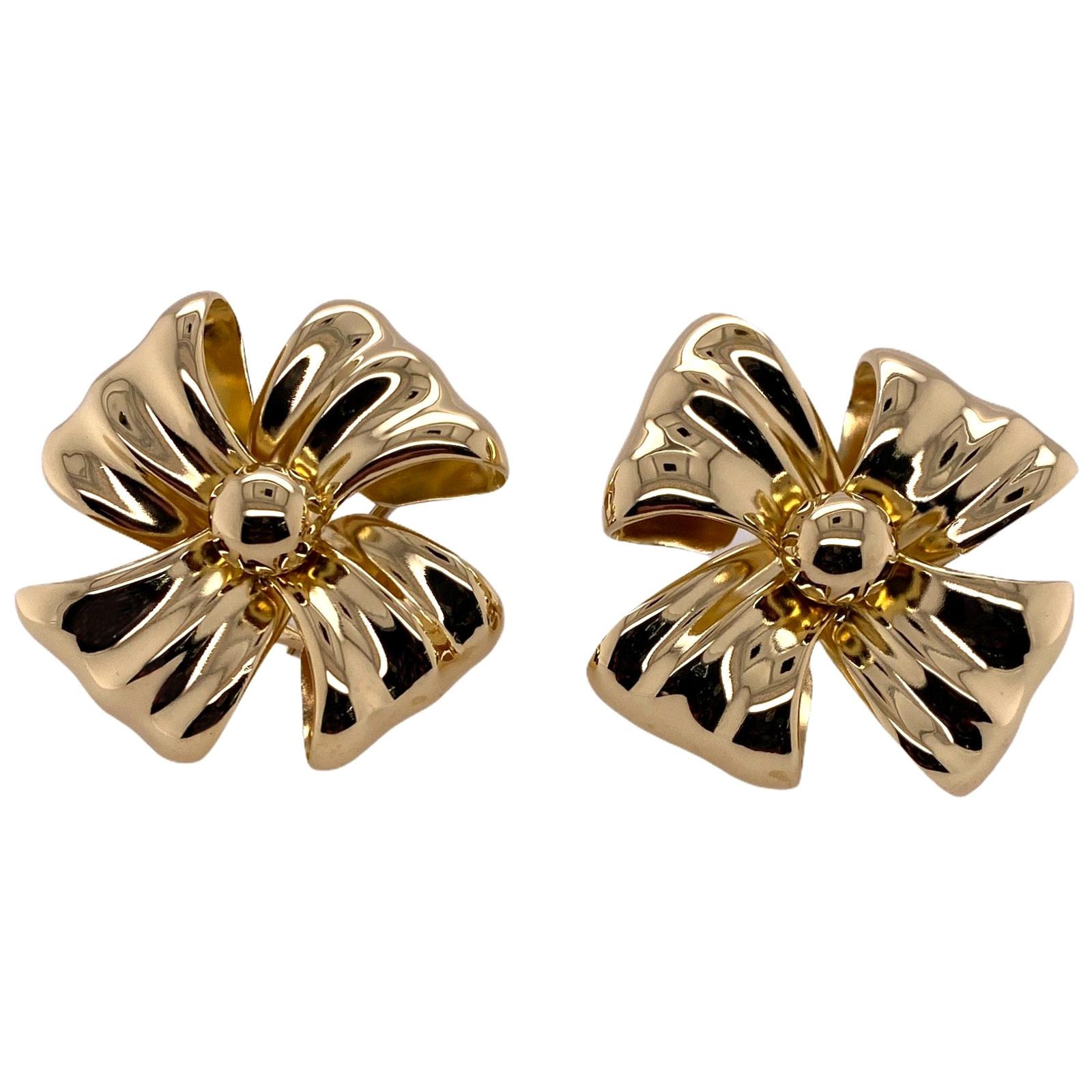Italian 18 Karat Yellow Gold Ribbon Bow Vintage Ear Clip Earrings
