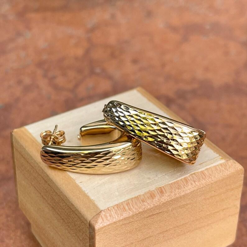 Modern Italian 18 Karat Yellow Gold Textured Geometric Tapered J Hoop Earrings For Sale