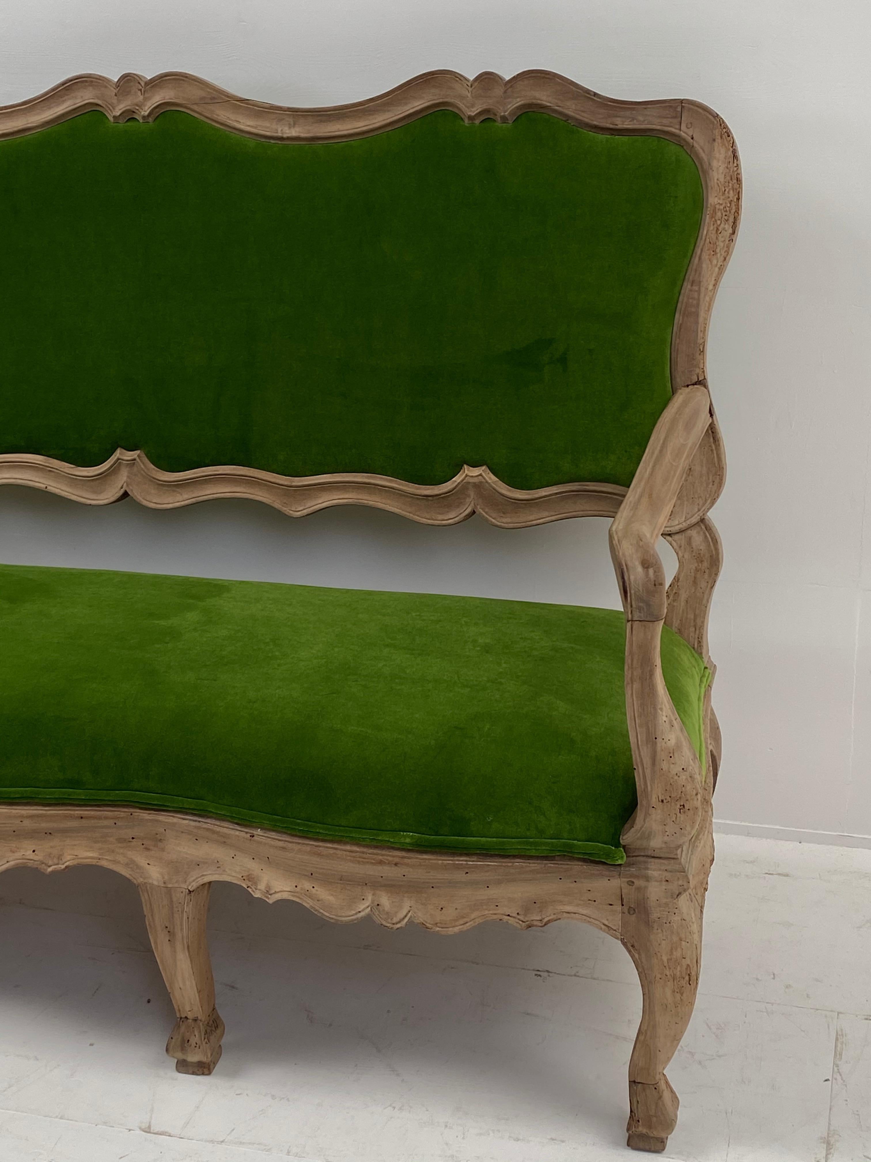 Bleached Italian 18th Century Sofa in Walnut For Sale