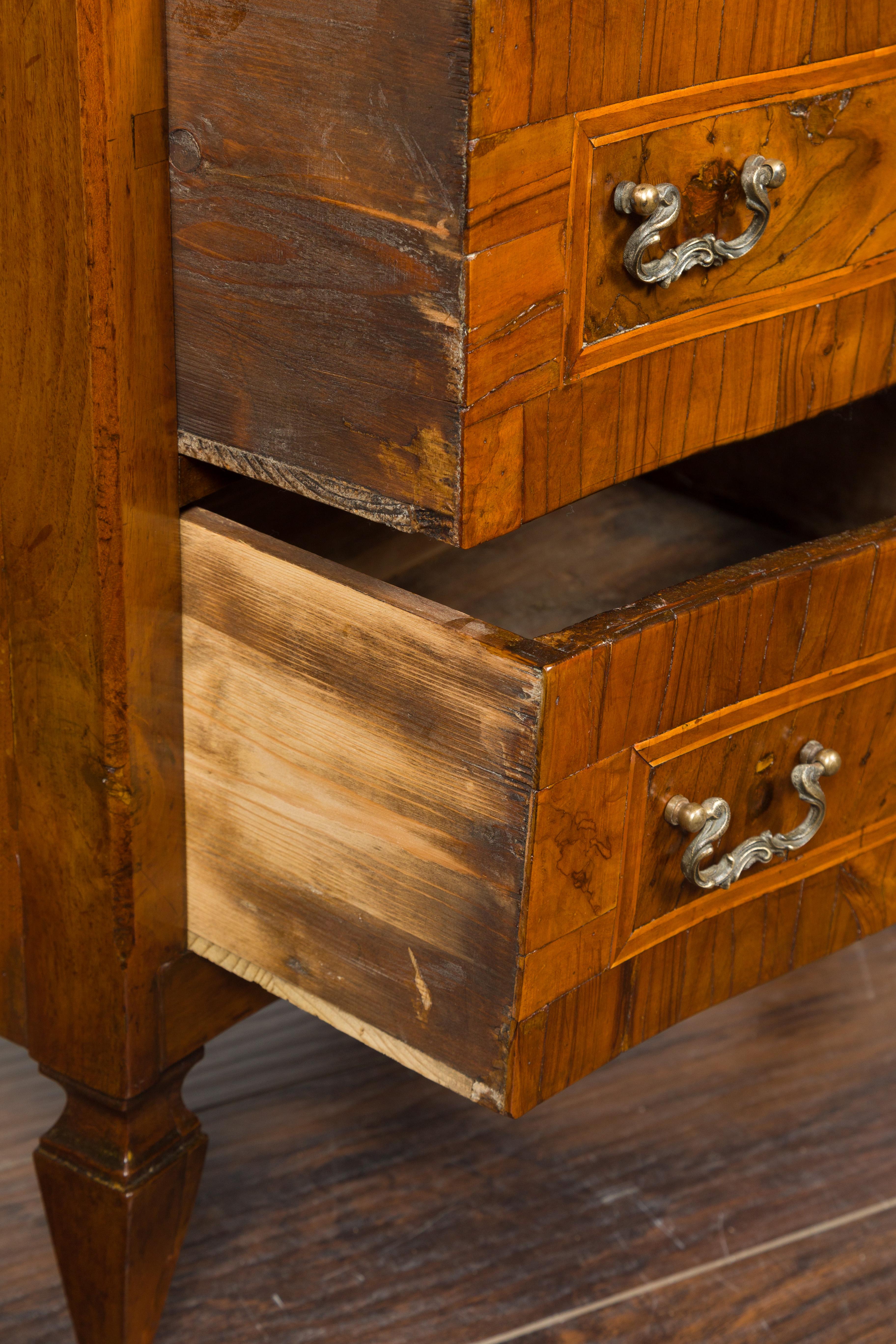 Italian 1800s Petite Walnut Three-Drawer Bow Front Chest with Banding For Sale 7