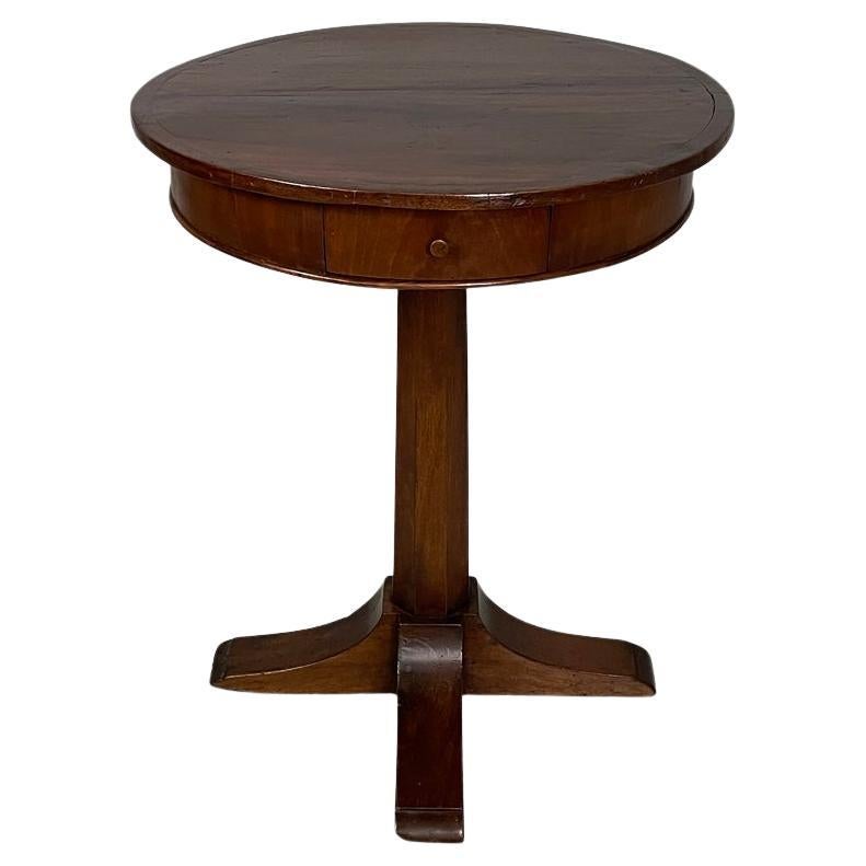 Italian 1800s style wooden round dining table, 1930s For Sale
