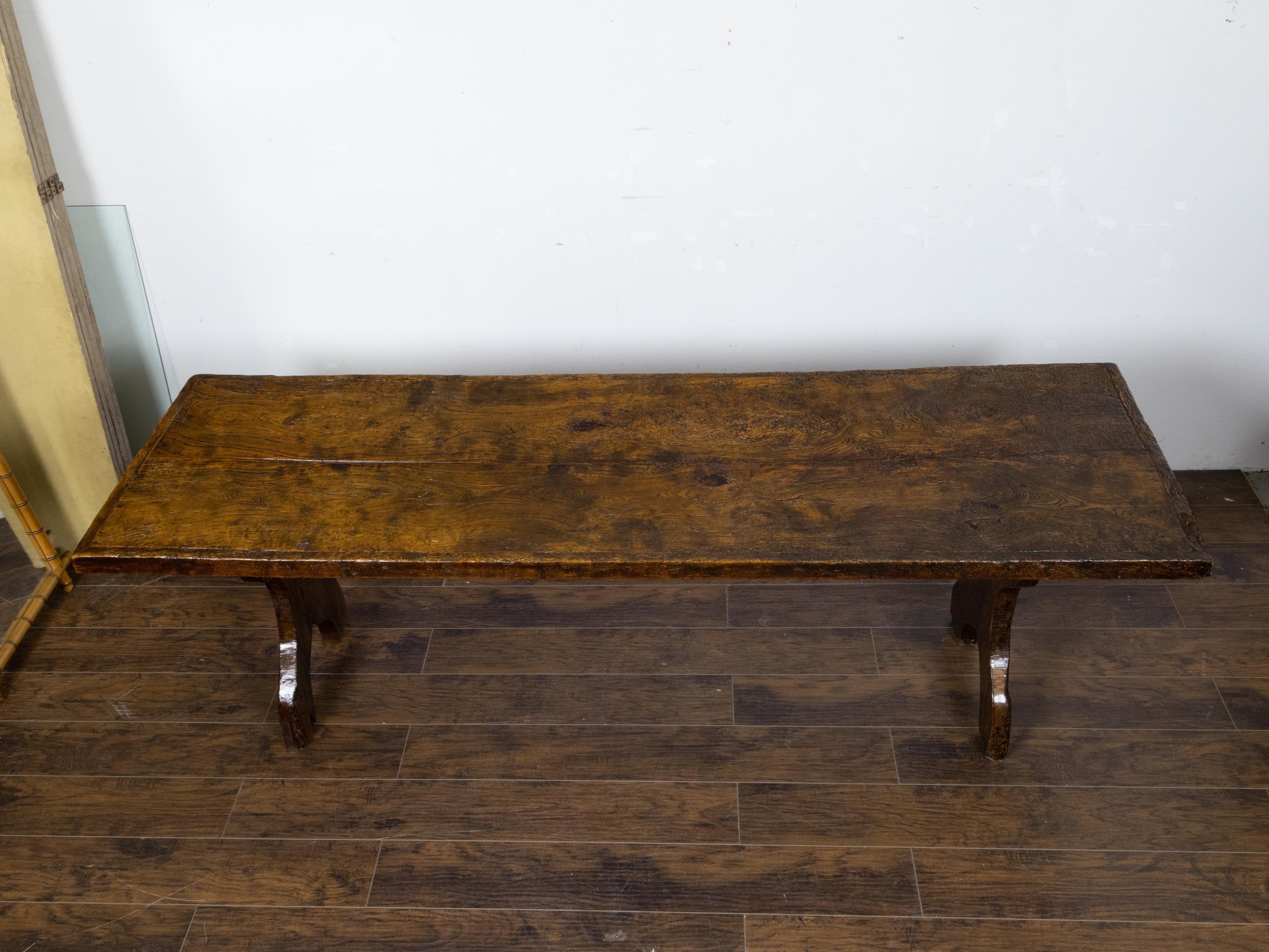 Italian 1800s Walnut Farm Table with Carved Legs, Stretcher and Weathered Patina For Sale 6