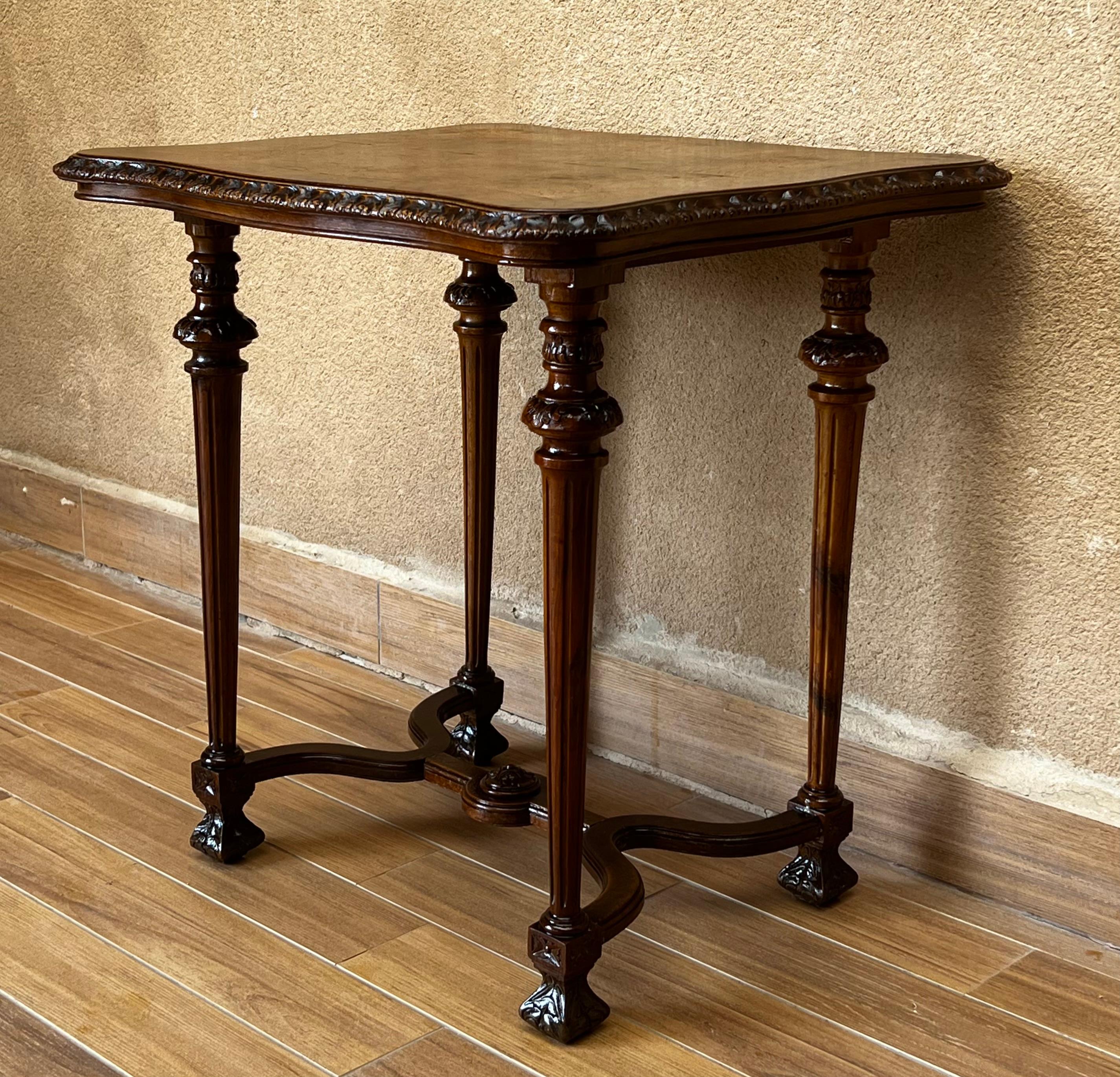 19th Century Italian 1800s Walnut Side Table with Carved Apron and Cabriole Legs