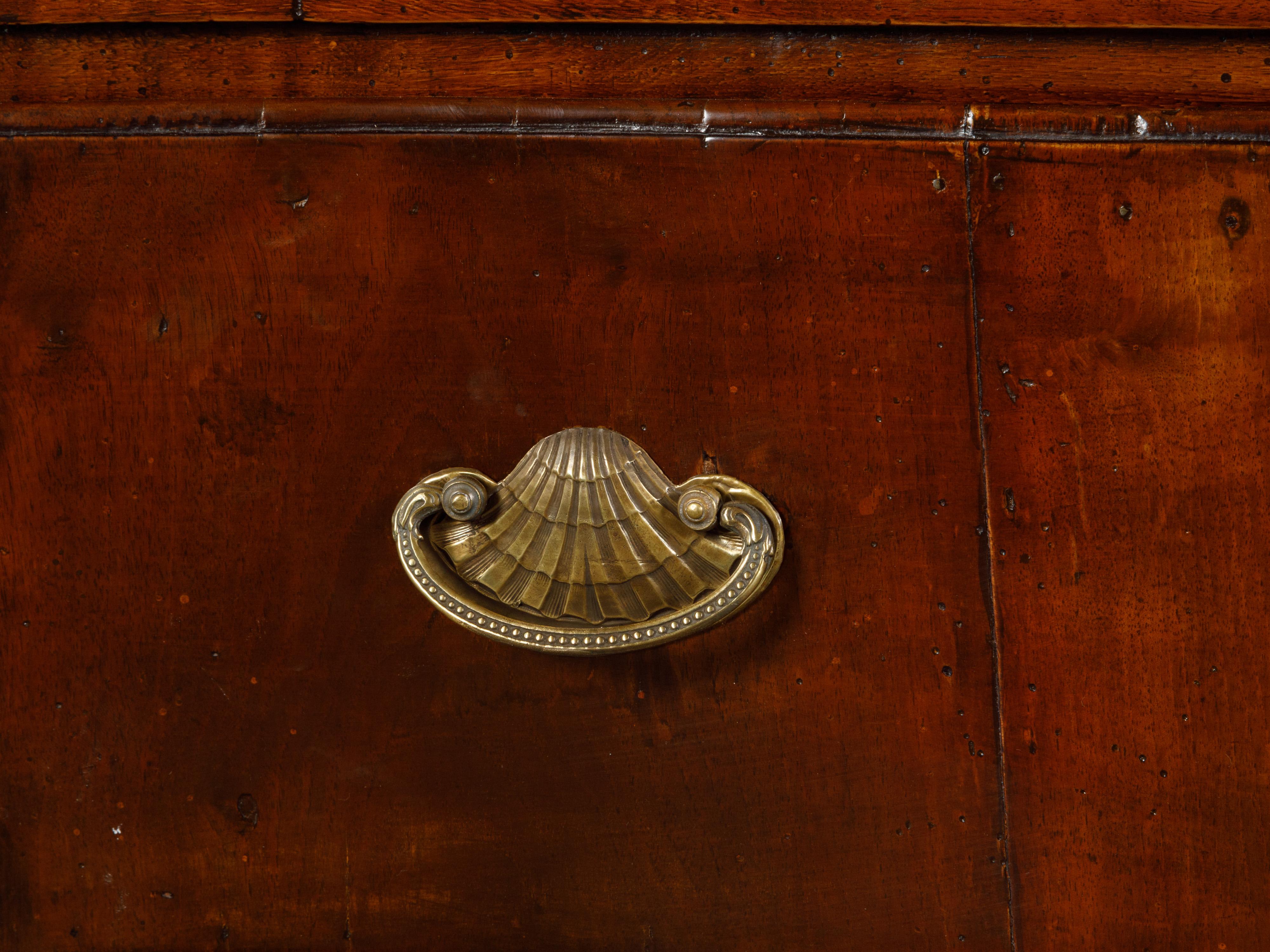 Italian 1800s Walnut Three-Drawer Serpentine Front Commode with Bronze Hardware For Sale 9