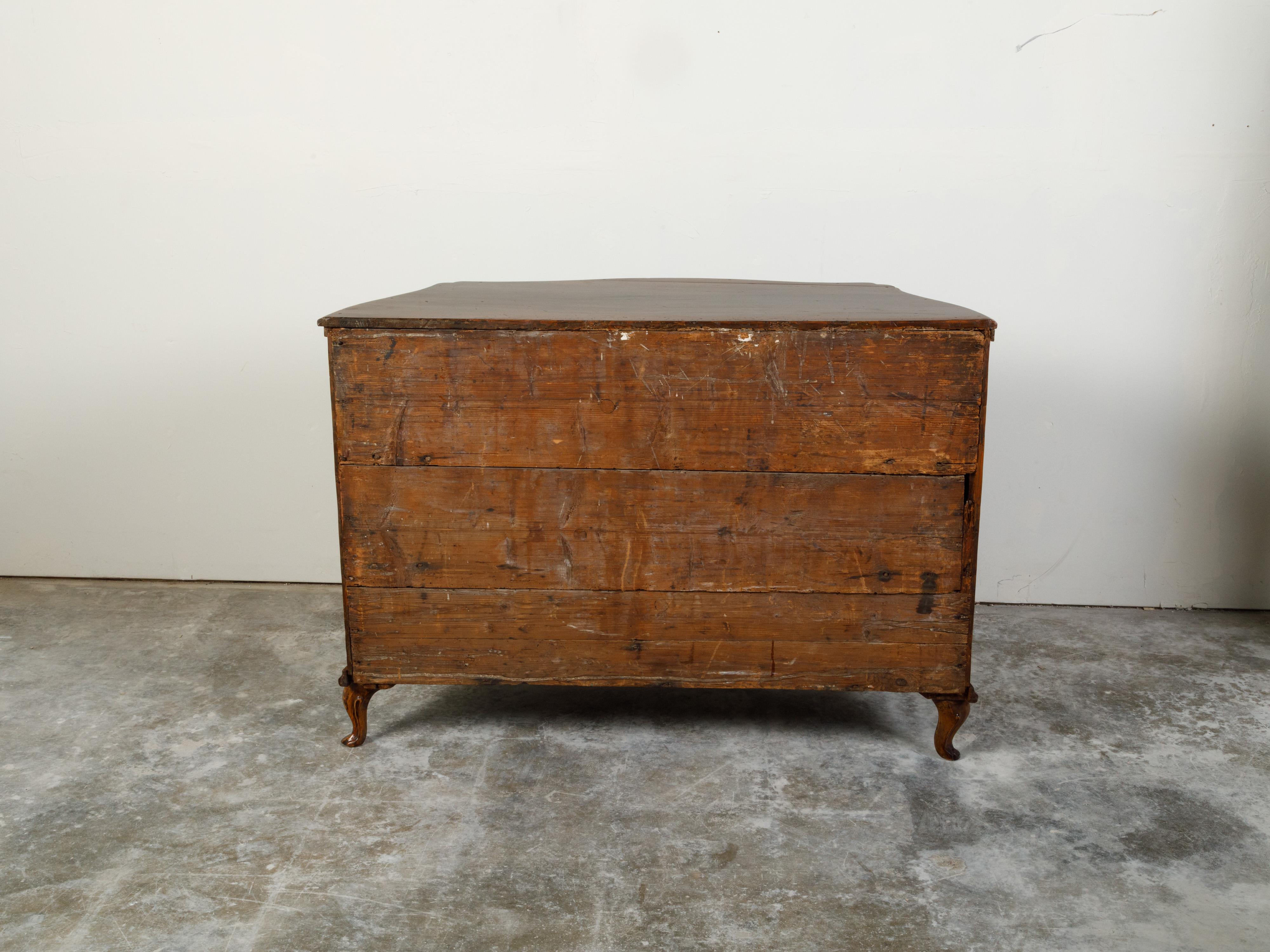Italian 1800s Walnut Three-Drawer Serpentine Front Commode with Bronze Hardware For Sale 3