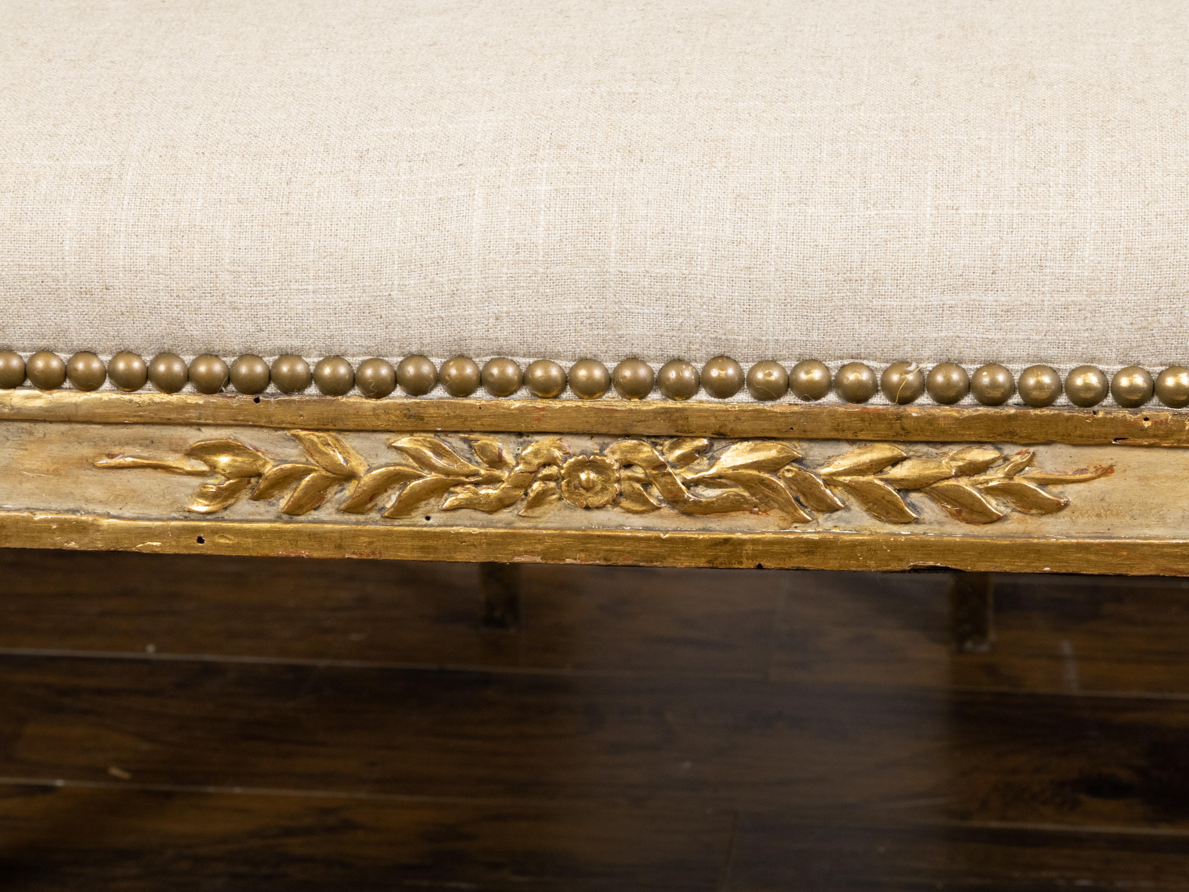 19th Century Italian 1810s Neoclassical Giltwood Bench with Carved Foliage and New Upholstery