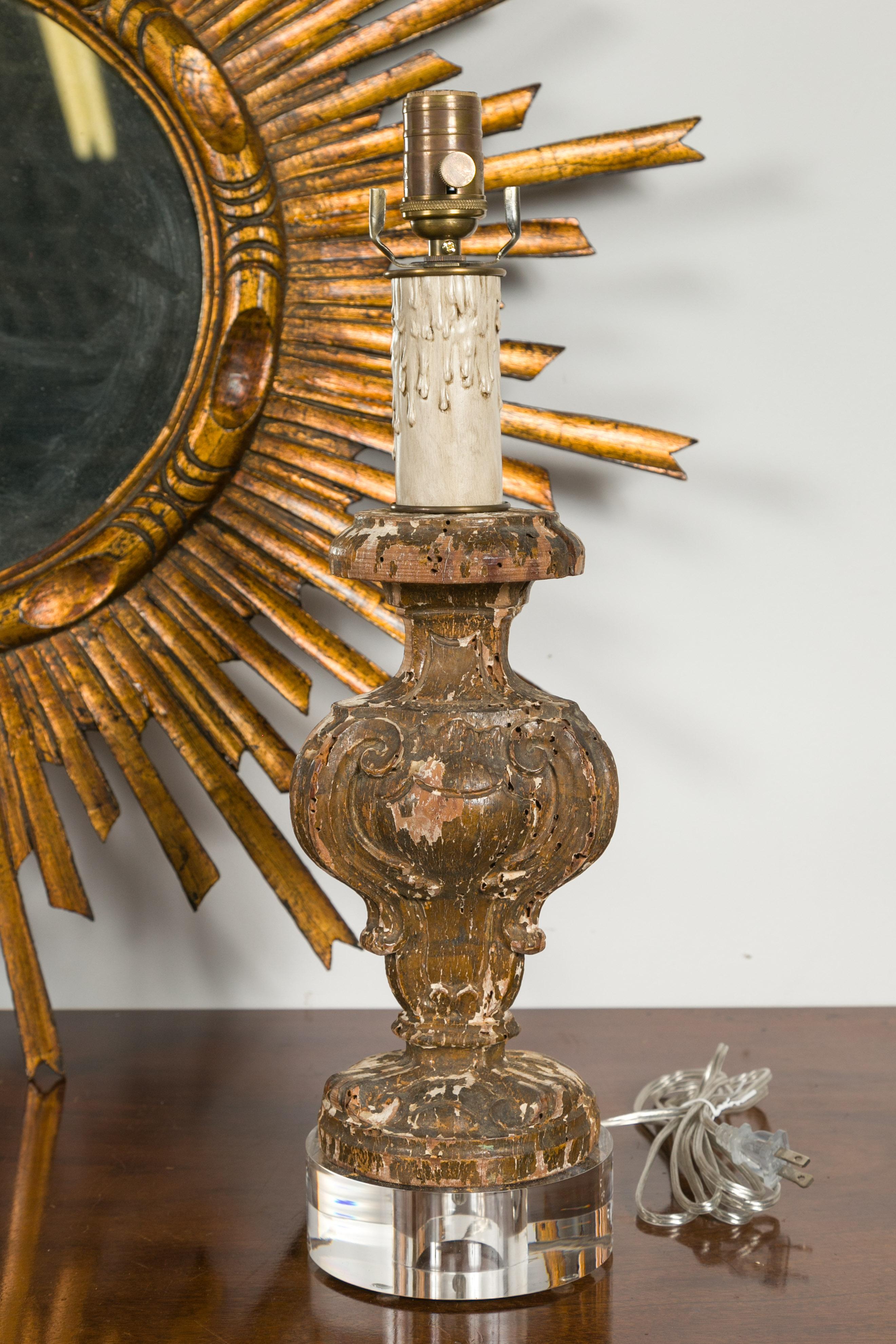 Italian 1820s Baroque Style Carved Fragments Made into Table Lamps on Lucite For Sale 7