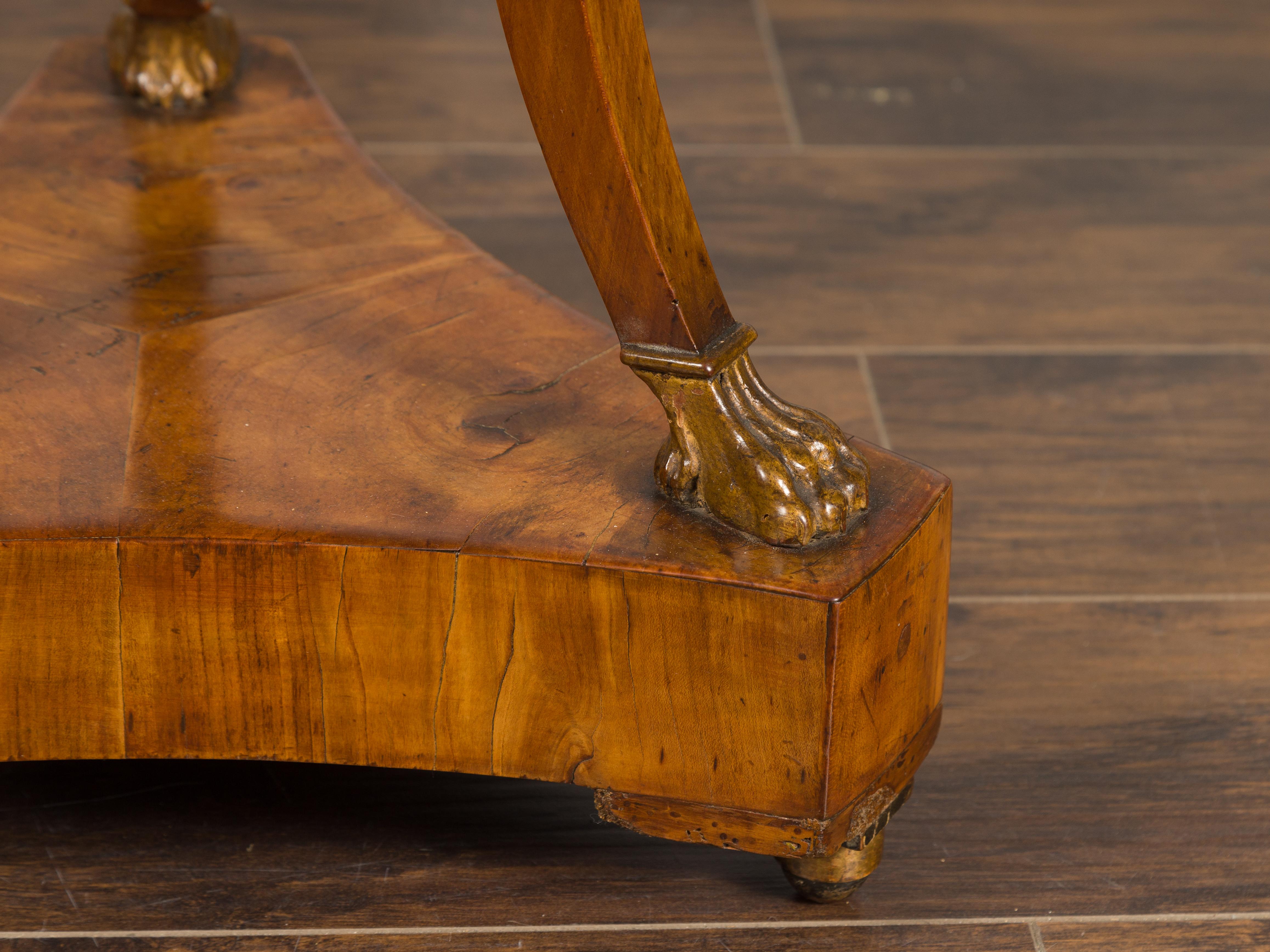 Italienischer Guéridon-Tisch aus Nussbaum im Empire-Stil von 1820 mit drei Schubladen und Widderköpfen (Walnuss) im Angebot