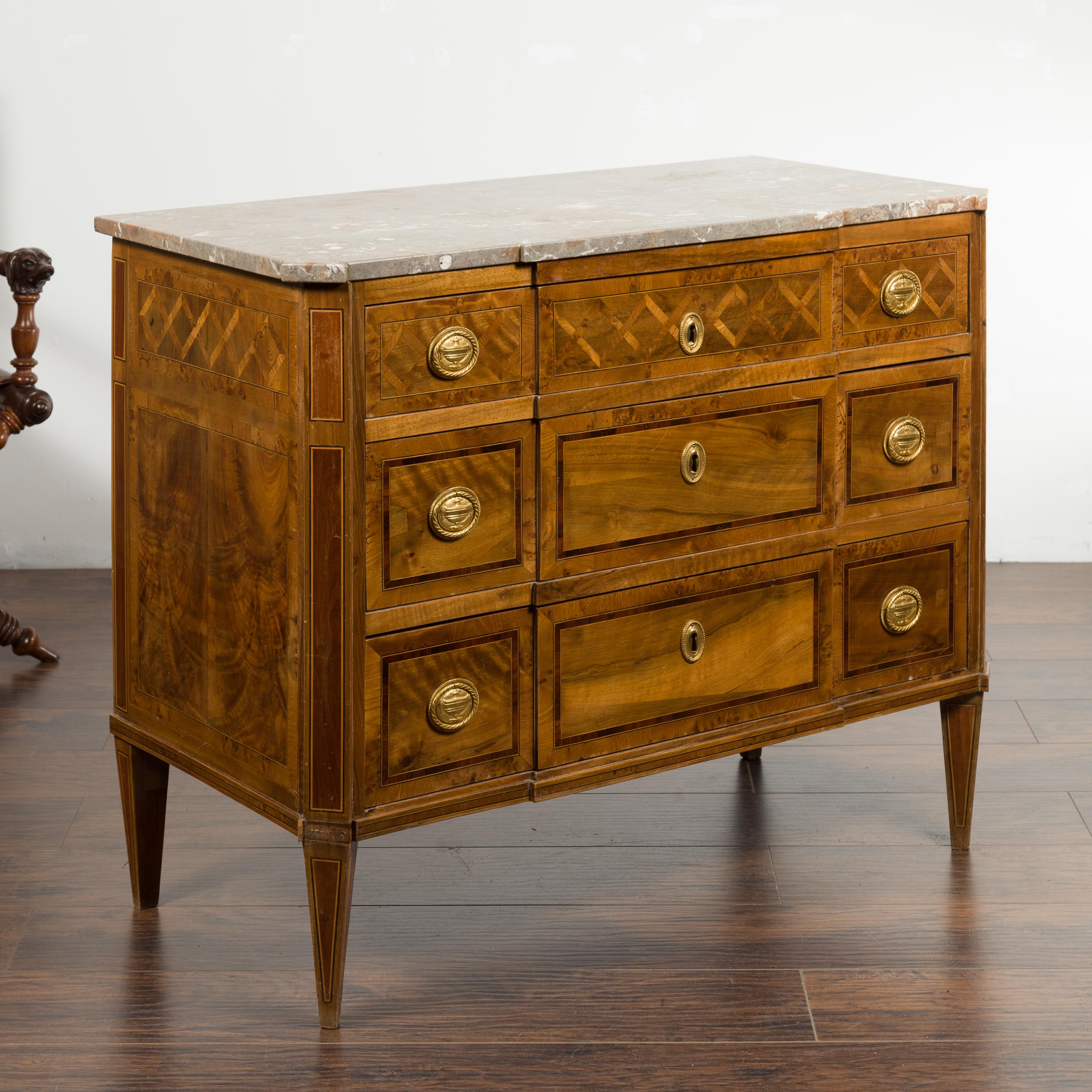 Veneer Italian 1820s Neoclassical Walnut Commode with Marble Top and Marquetry Decor