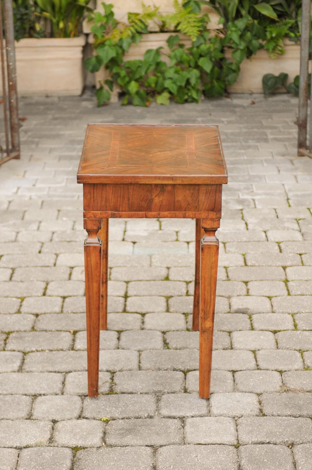 19th Century Italian 1820s Neoclassical Walnut Veneered Side Table with Tapered Legs
