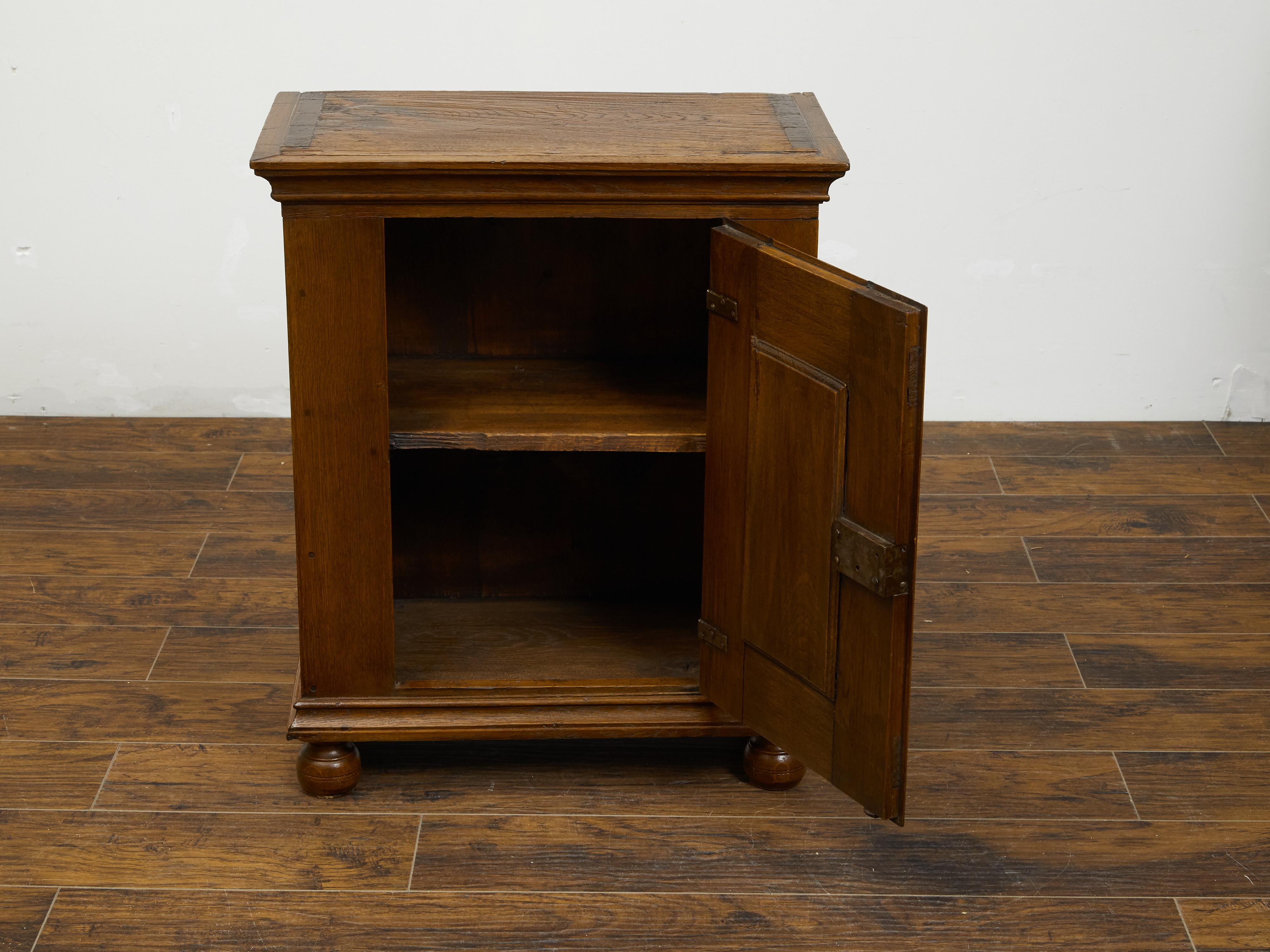 Italian 1820s Small Oak Cabinet with Single Door and Geometric Carved Motif In Good Condition For Sale In Atlanta, GA