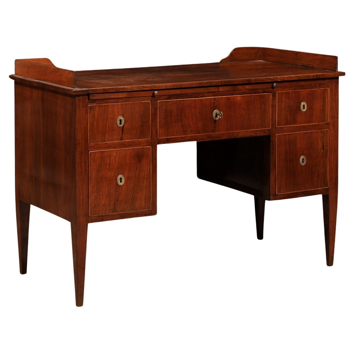 Italian 1820s Walnut and Mahogany Desk with Five Drawers, Pull-out and Banding For Sale