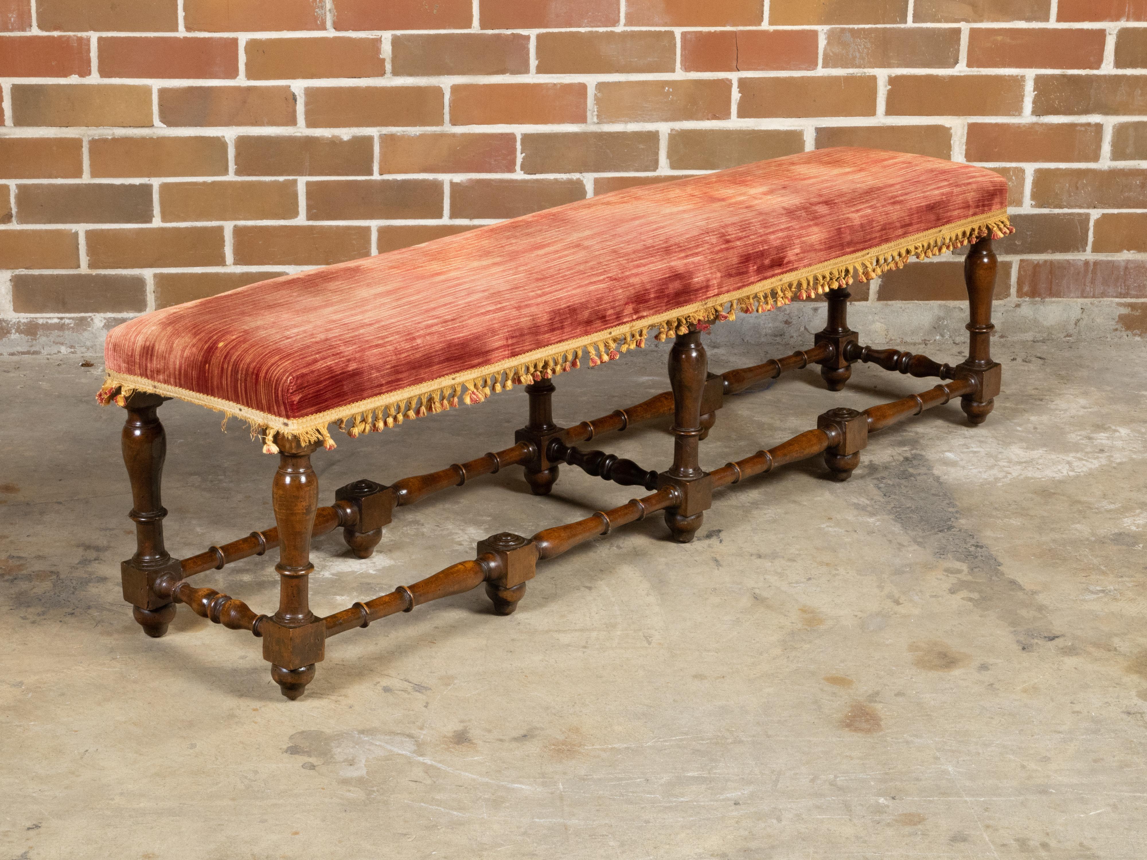 Italian 1820s Walnut Bench with Red Fabric, Turned Legs and Stretchers In Good Condition For Sale In Atlanta, GA