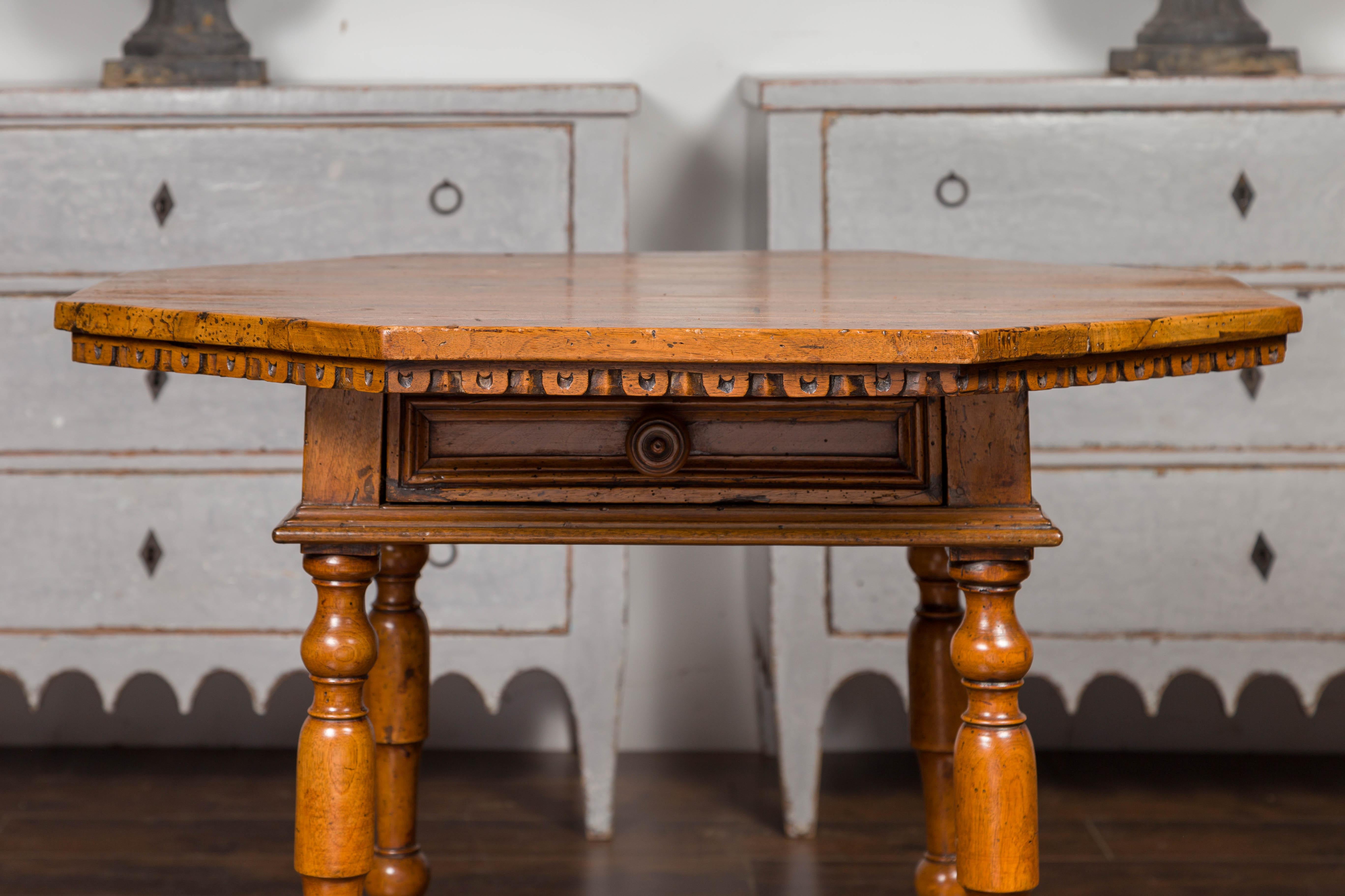 Carved Italian 1820s Walnut Center Table with Octagonal Top and Single Drawer