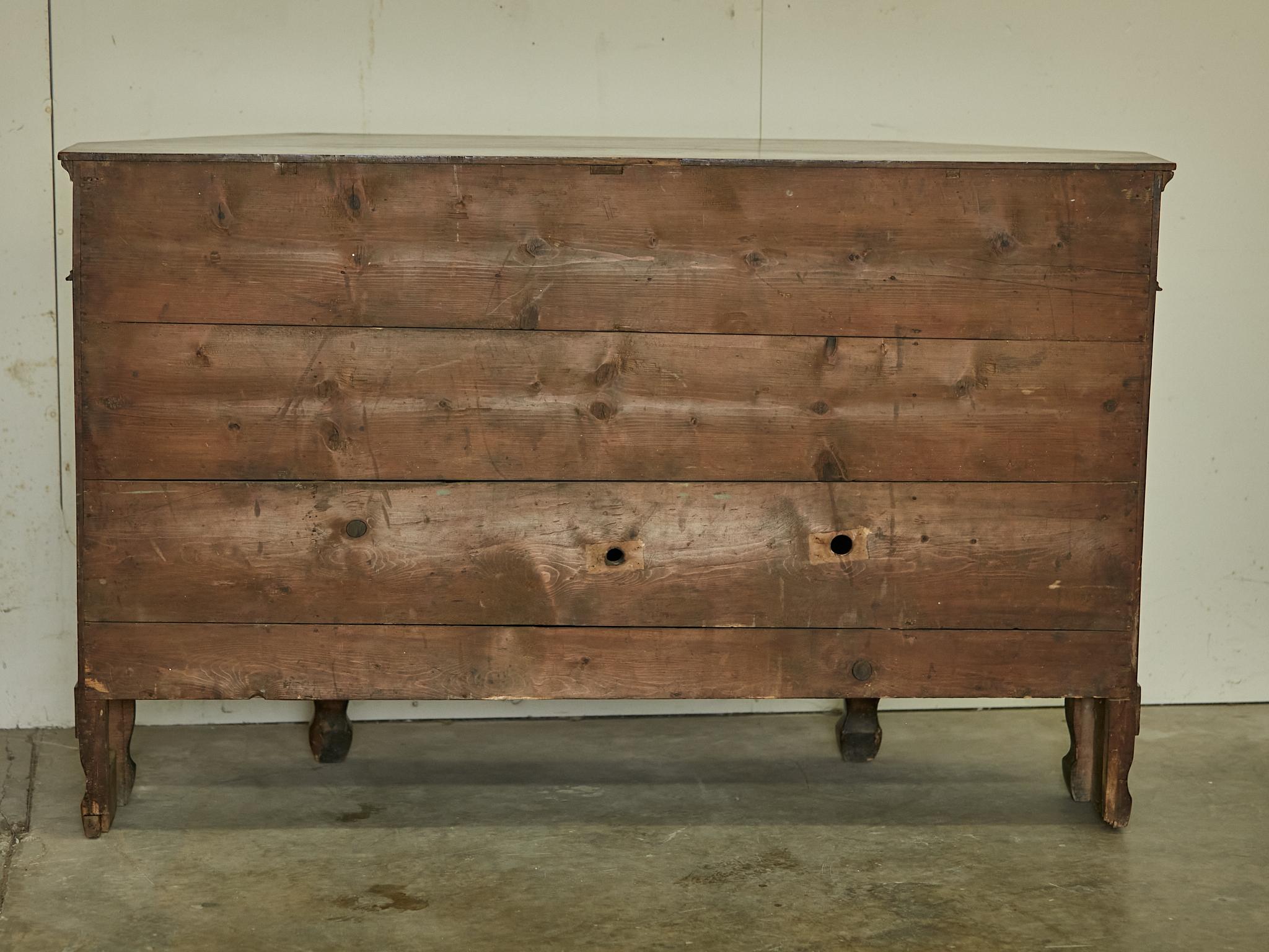 Italian 1820s Walnut Credenza with Canted Sides, Three Drawers and Four Doors 8