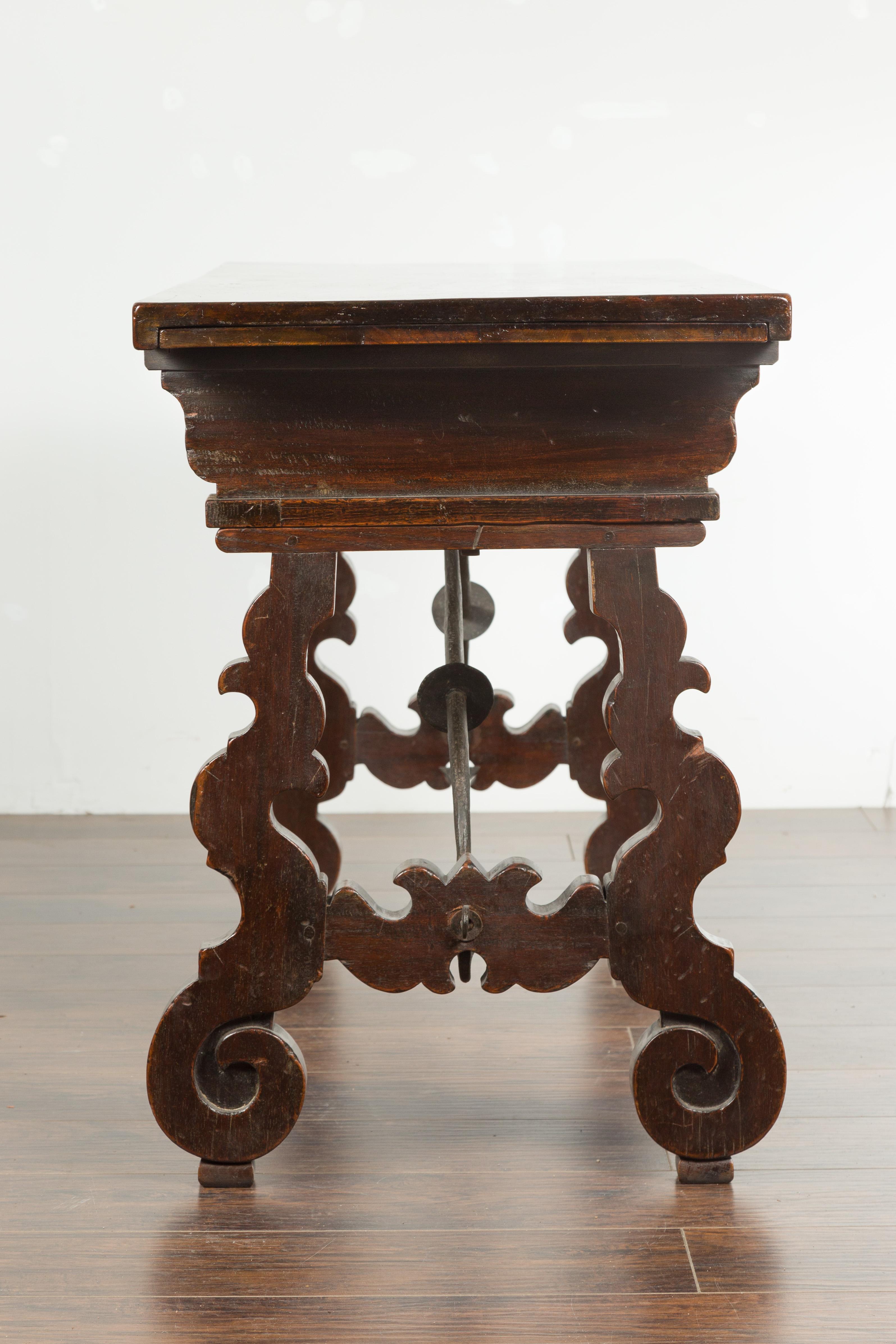 Italian 1820s Walnut Fratino Table with Iron Stretcher and Extension Leaves 7