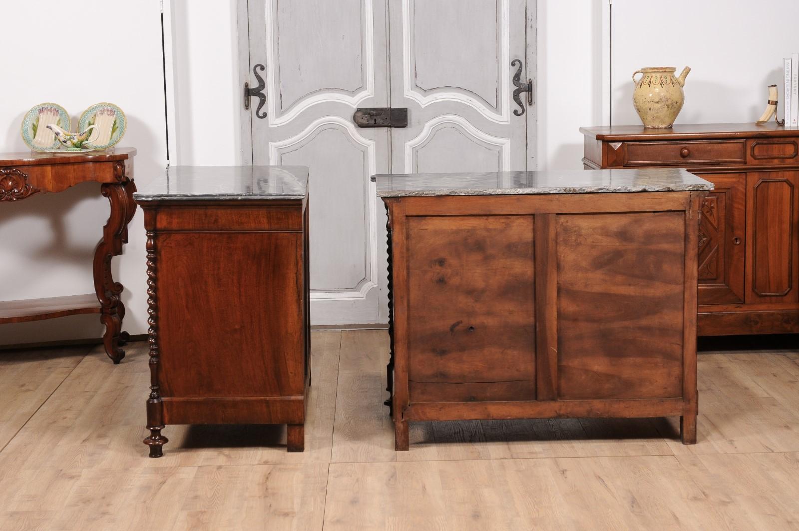Italian 1830s Burl Walnut Commodes from Lombardi with Gray Marble Tops, a Pair For Sale 6