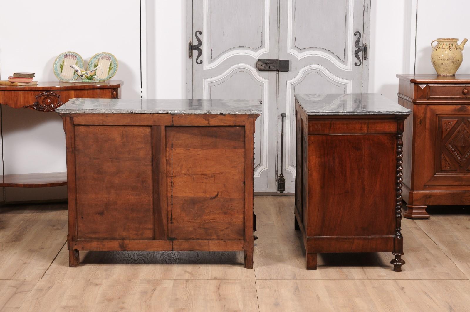 Italian 1830s Burl Walnut Commodes from Lombardi with Gray Marble Tops, a Pair For Sale 4