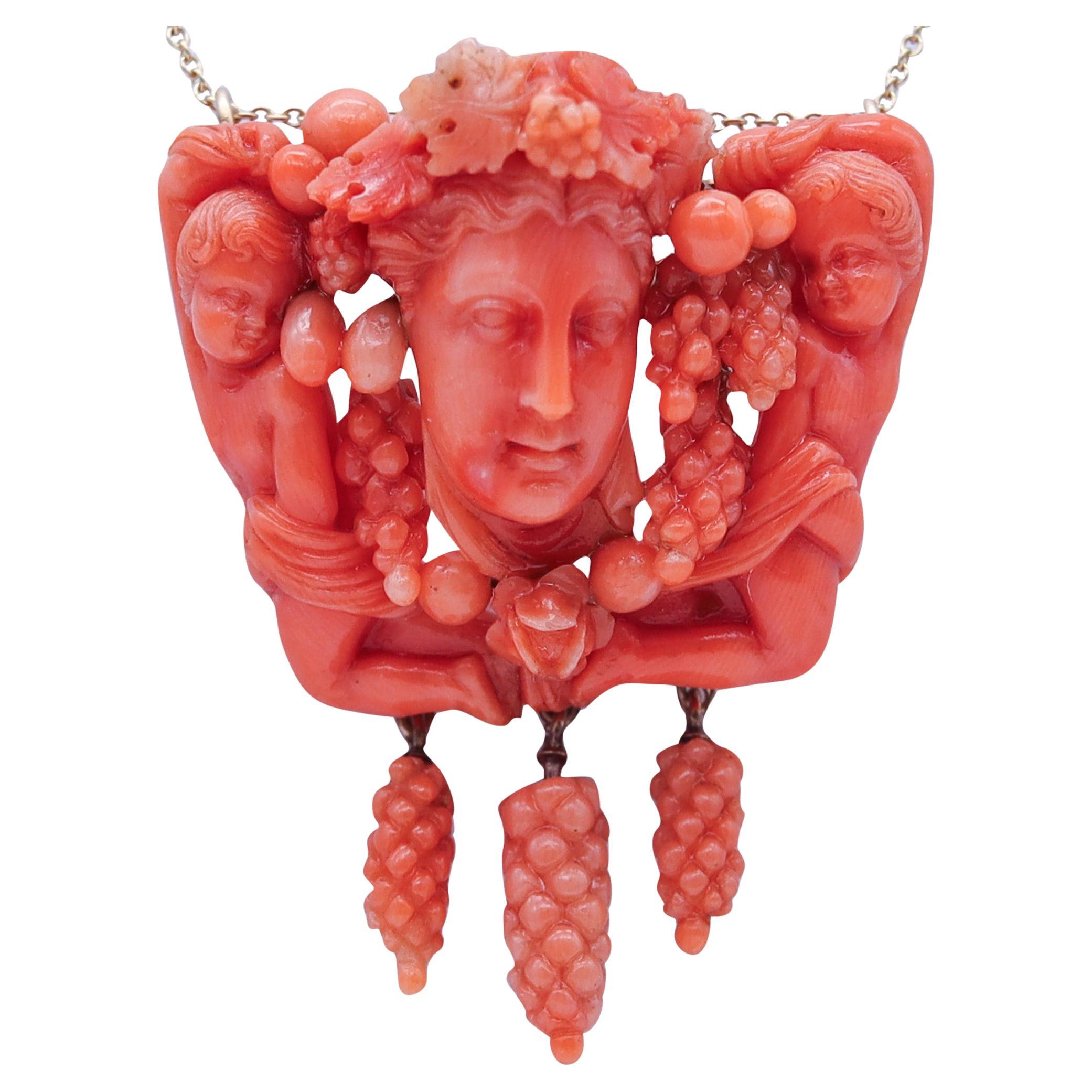 Italian 1850 Renaissance Revival Pendant Carved In Coral  Mount In 14Kt Gold For Sale