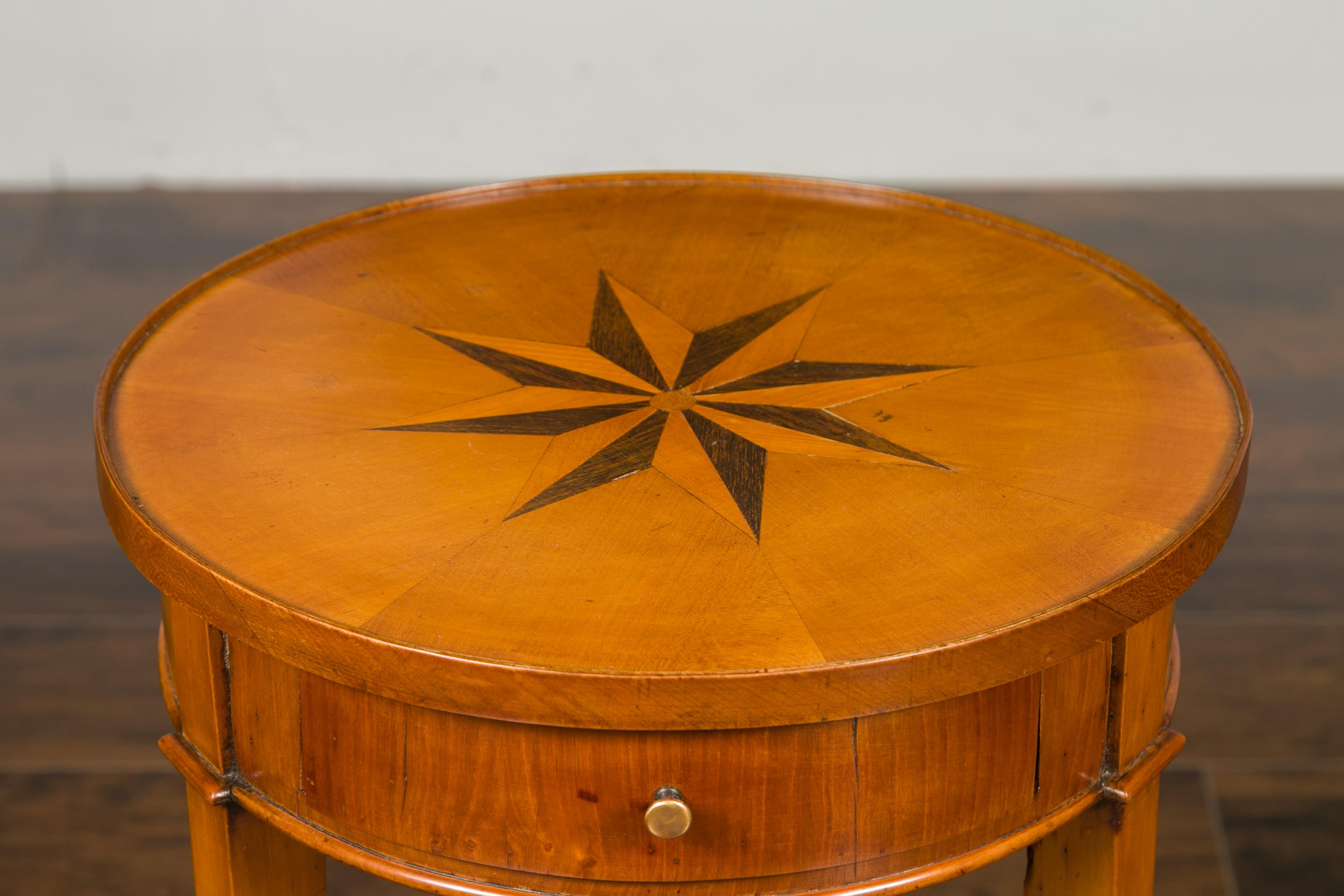 Italian 1850s Walnut Guéridon Table with Star Marquetry and Single Drawer In Good Condition For Sale In Atlanta, GA