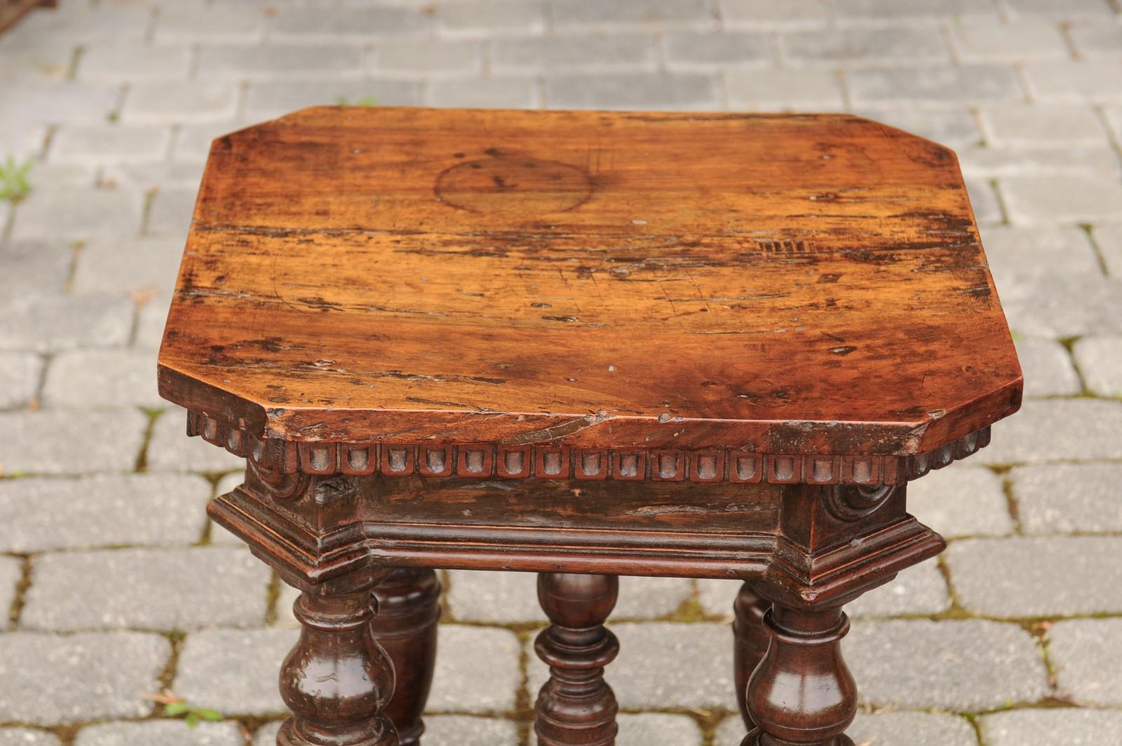 Italian 1860s Walnut Side Table with Scoop Patterns, Turned Base and Stretcher 6