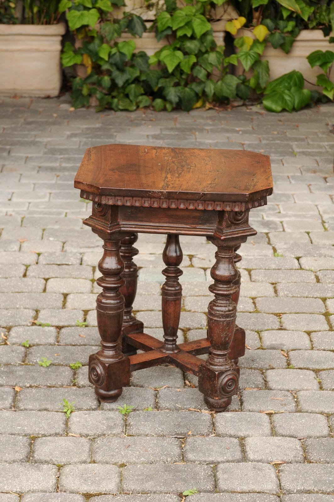 Italian 1860s Walnut Side Table with Scoop Patterns, Turned Base and Stretcher 7