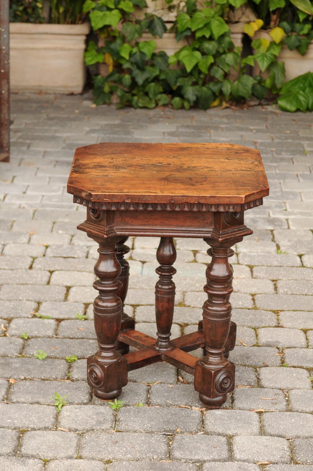 Italian 1860s Walnut Side Table with Scoop Patterns, Turned Base and Stretcher 2