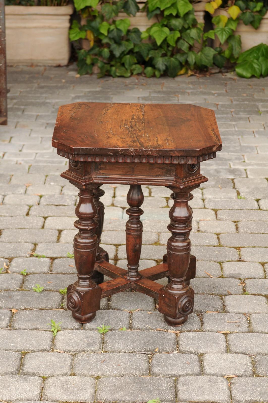 Italian 1860s Walnut Side Table with Scoop Patterns, Turned Base and Stretcher 3