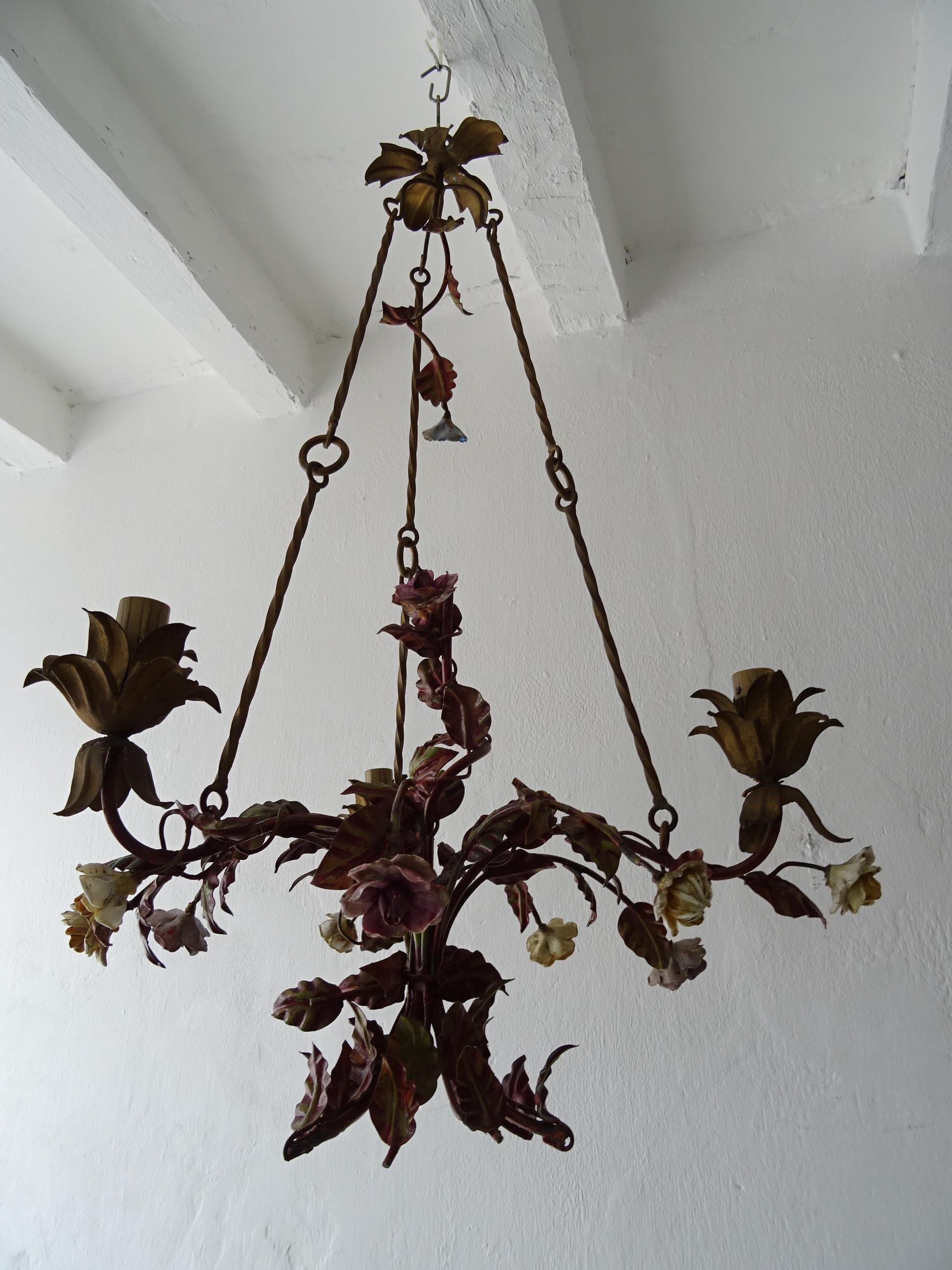 Italian 1870 Tole Polychrome Porcelain Flowers with Chain Chandelier For Sale 7