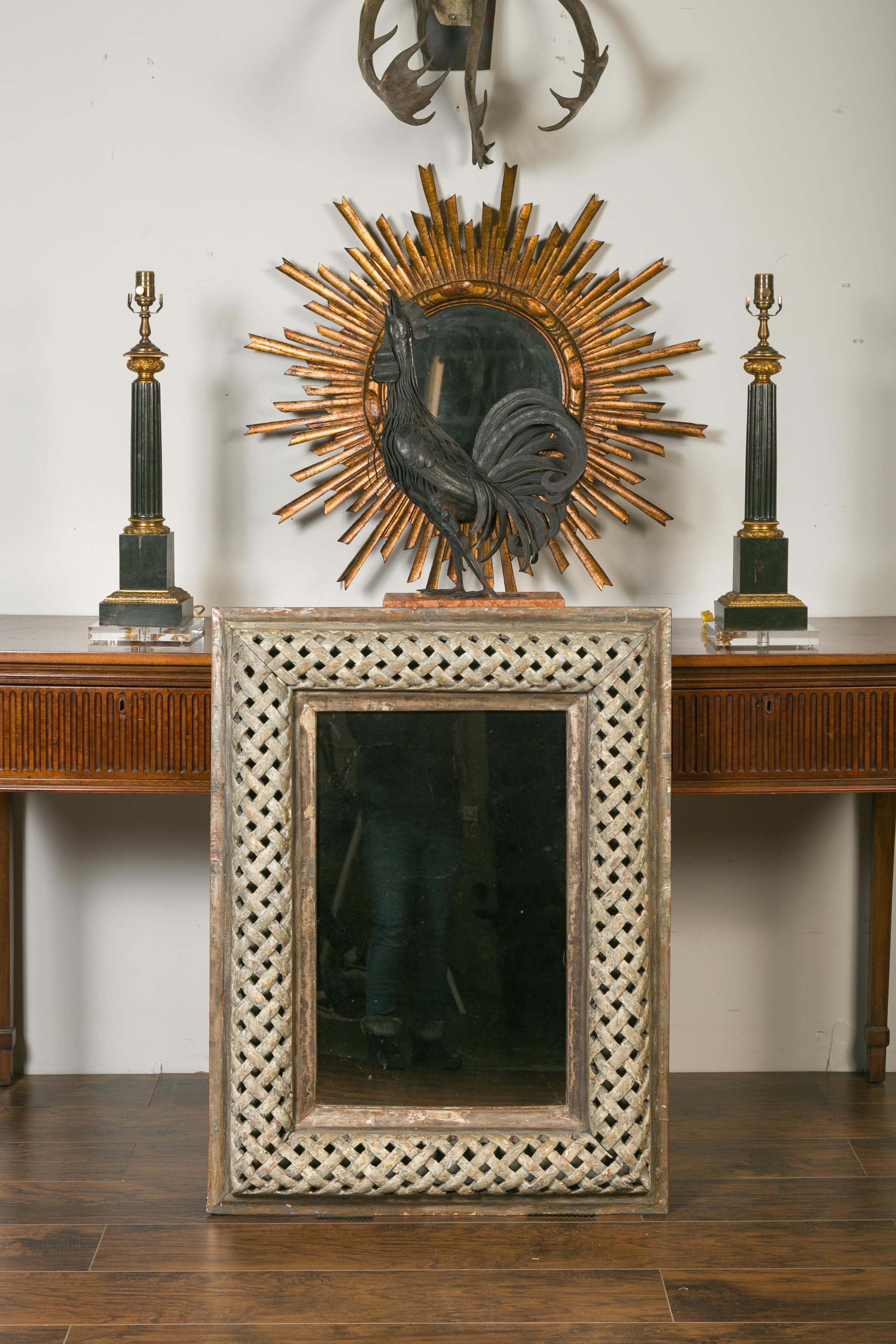 Italian 1870s Painted and Carved Wooden Mirror with Trellis Inspired Motifs In Good Condition In Atlanta, GA