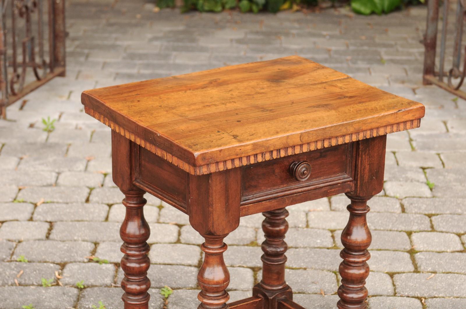 19th Century Italian 1870s Walnut Side Table with Dentil Molding, Drawer and Turned Base For Sale