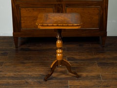 Italian 1880s Guéridon Pedestal Table with Marquetry Décor and Tripod Base