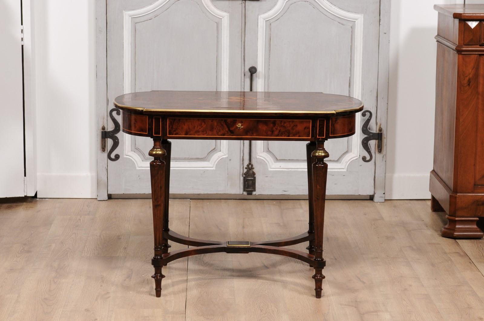 Italian 1890s Walnut, Mahogany and Brass Side Table with Floral Marquetry Décor For Sale 9