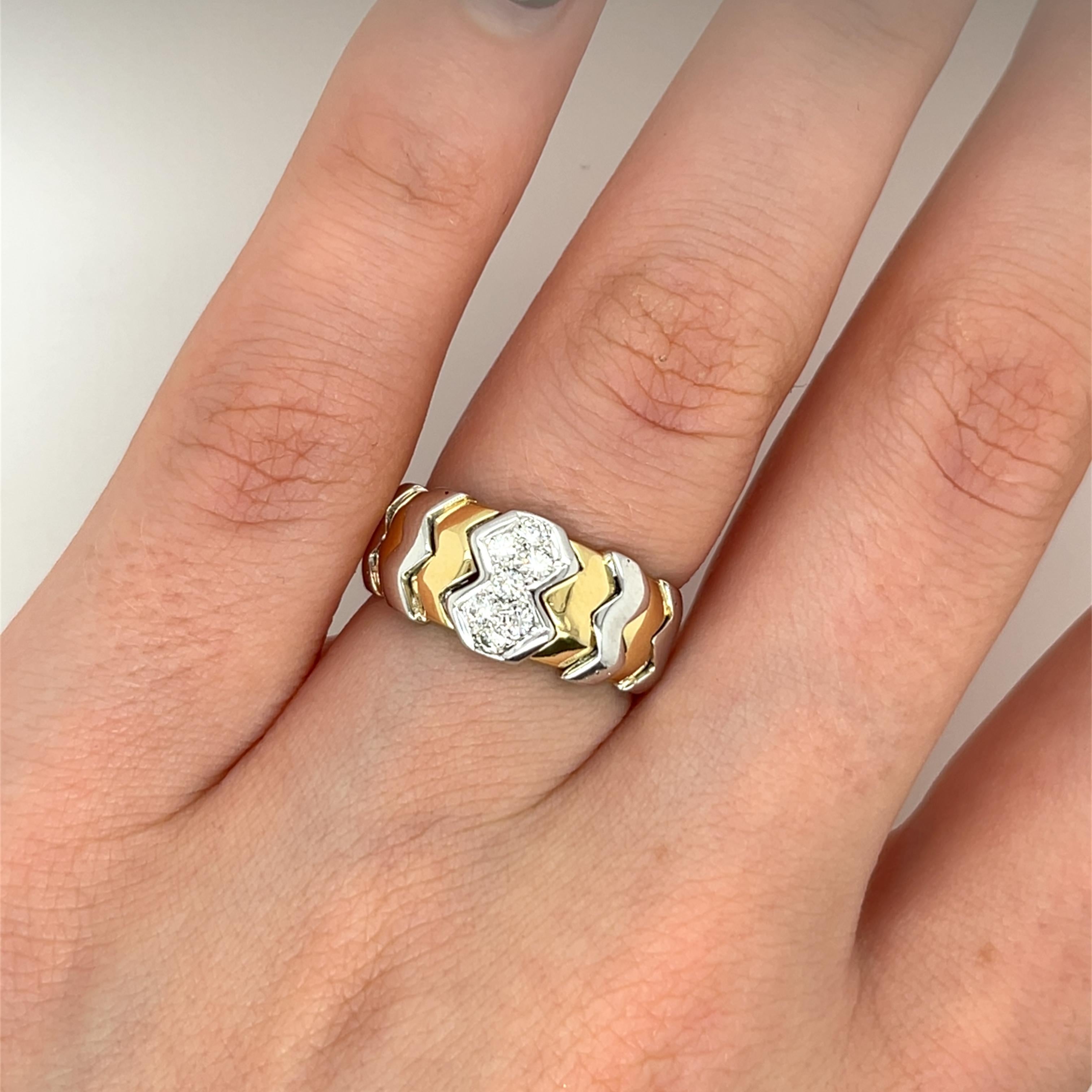 Bague italienne en or jaune et blanc 18 carats en vente 1