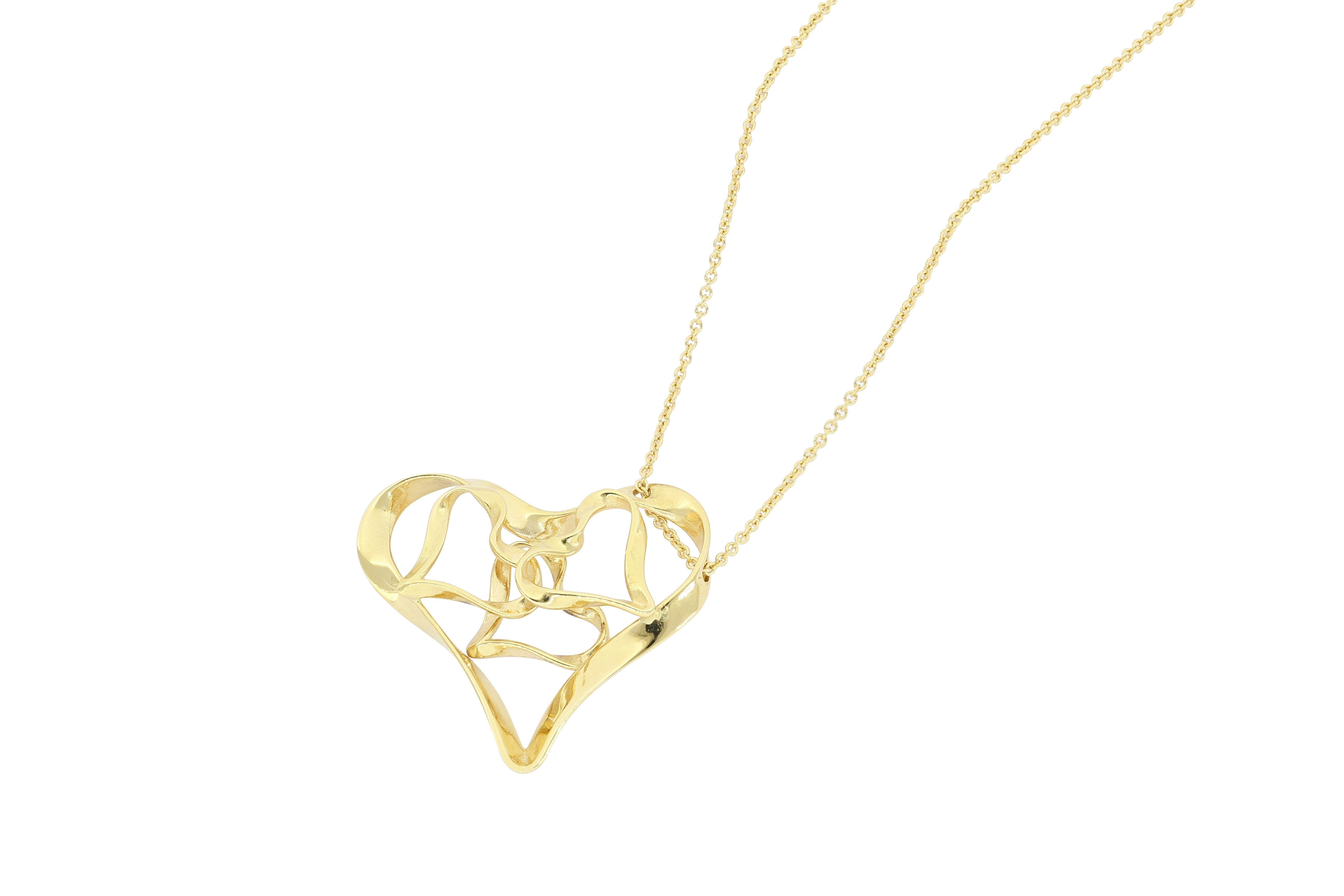 Italian 18K Gold Abstract Heart Shape Pendant Necklace In New Condition For Sale In Macau, MO