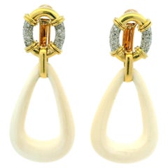 Pendientes Convertibles de Oro Italiano de 18K con Diamantes y Hueso Tallado