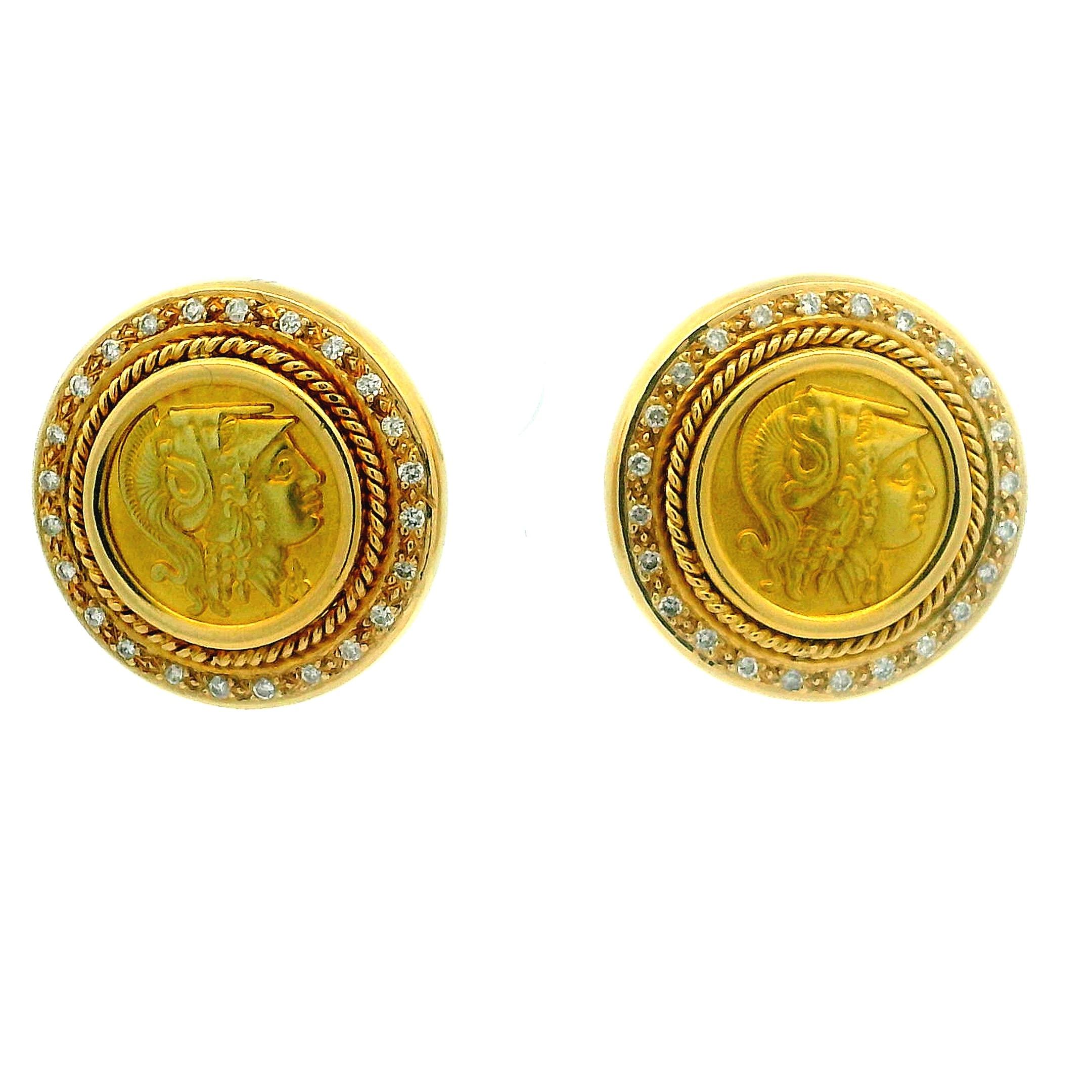 Boucles d'oreilles italiennes en or 18K et diamants avec motif de pièces d'Athéna et de hibou, Circa 1980 en vente 4