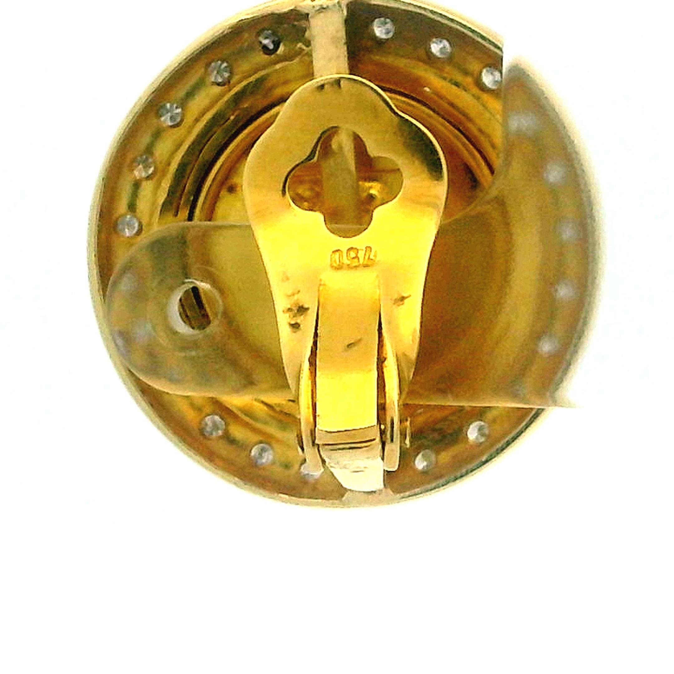 Boucles d'oreilles italiennes en or 18K et diamants avec motif de pièces d'Athéna et de hibou, Circa 1980 Pour femmes en vente