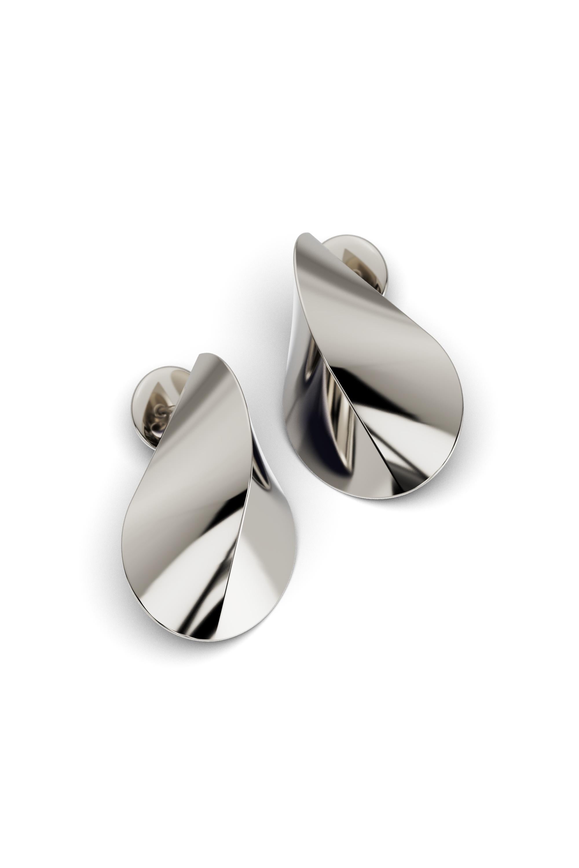 Women's Italian 18k Gold Earrings, Modern Elegant Earrings by Oltremare Gioielli For Sale