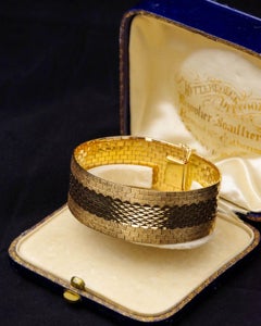 Italian 18K Gold Flexible Bracelet, fancy link bracelet