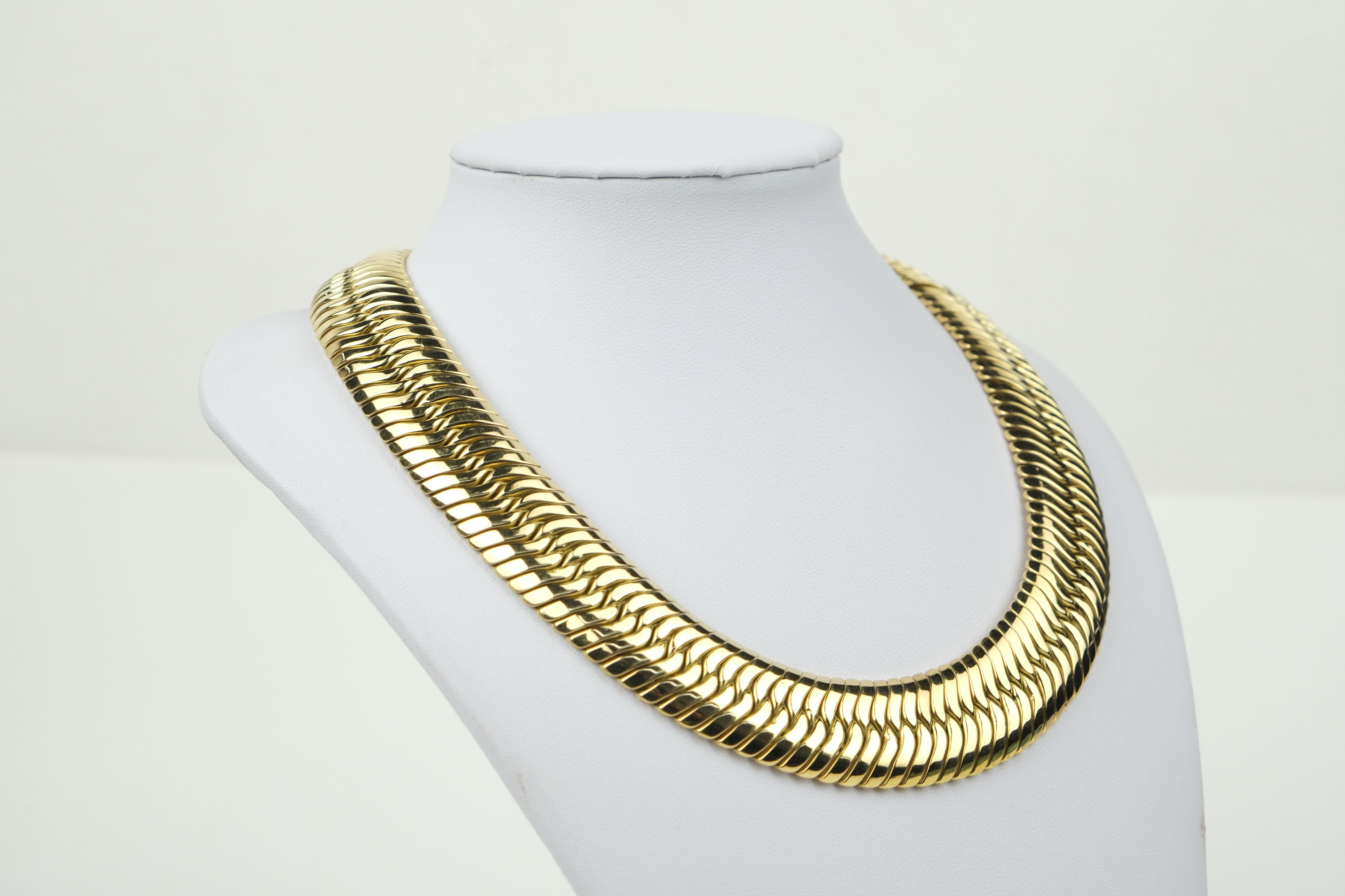 herringbone necklace gold 18k