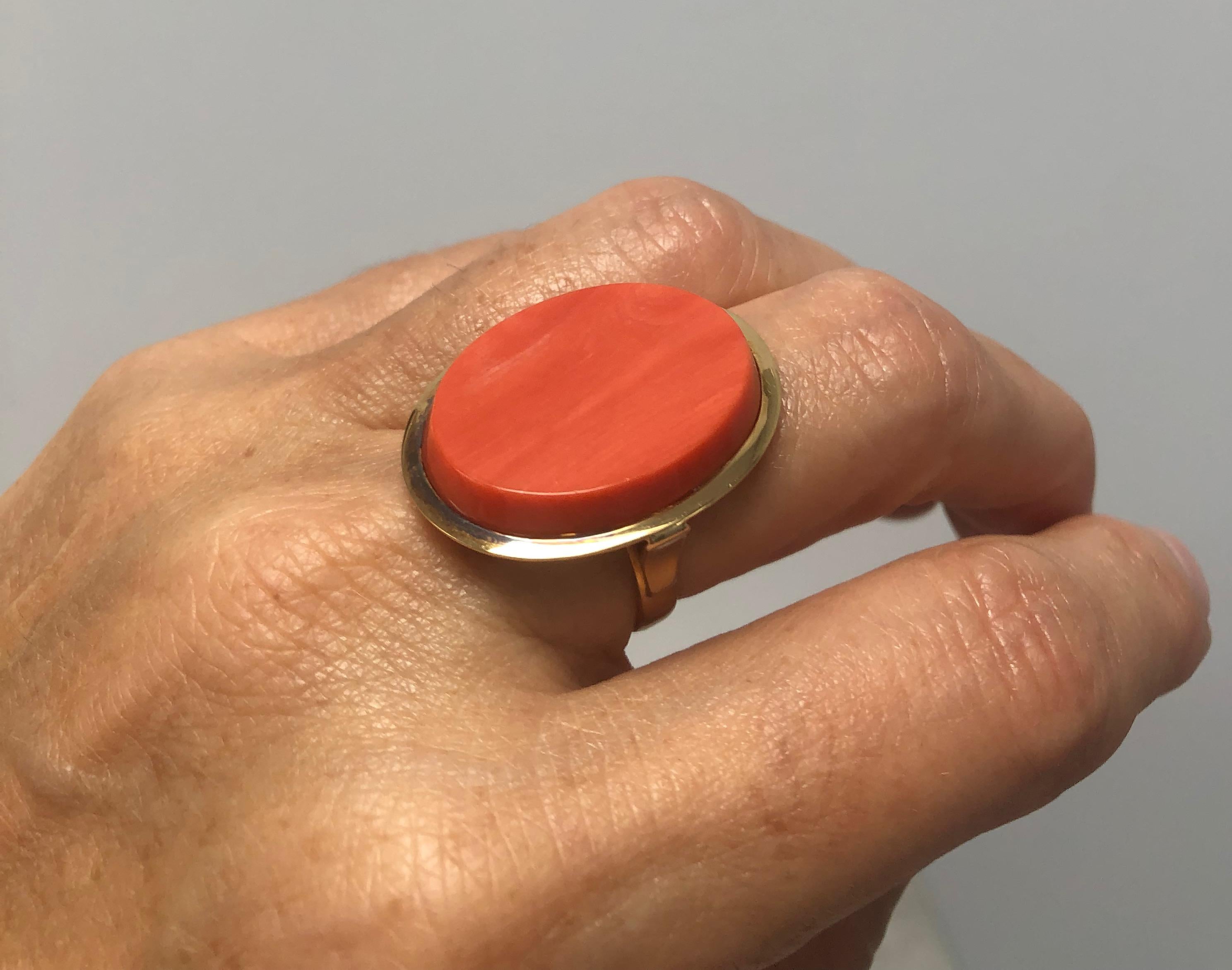 Oval Cut Italian Coral 18K Gold Ring  For Sale