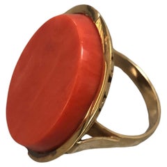 Italian 18K Gold Large Oval Coral Ring