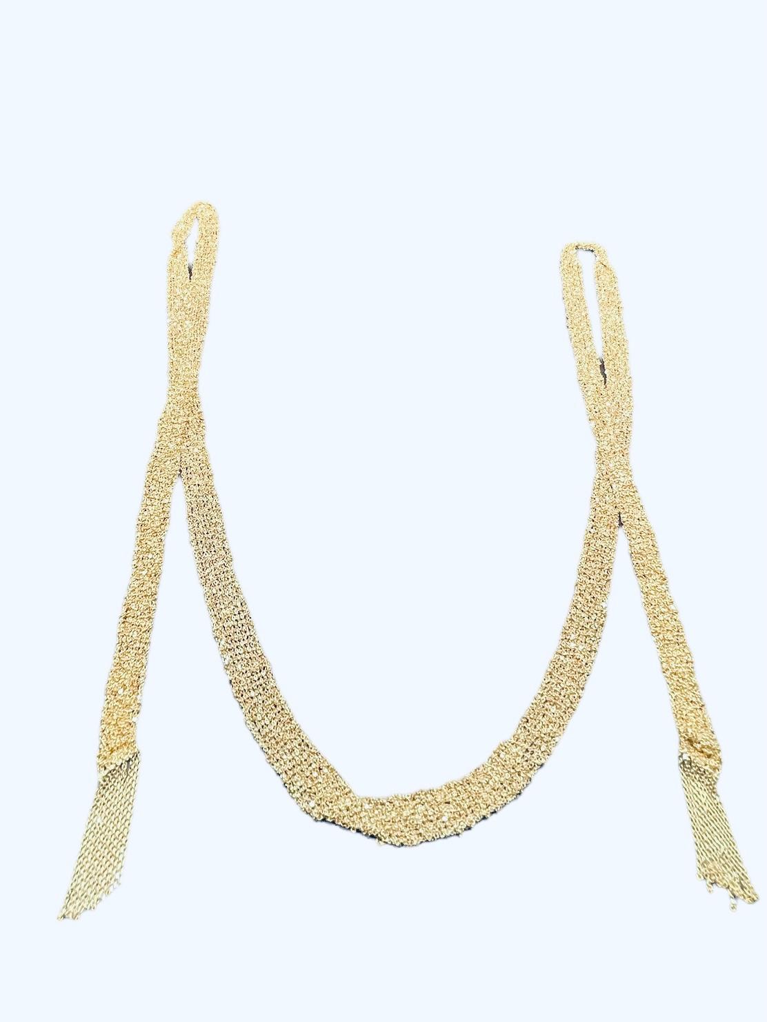 Italian 18K Gold Lariat Mesh Tassel Necklace  In Good Condition For Sale In Guaynabo, PR