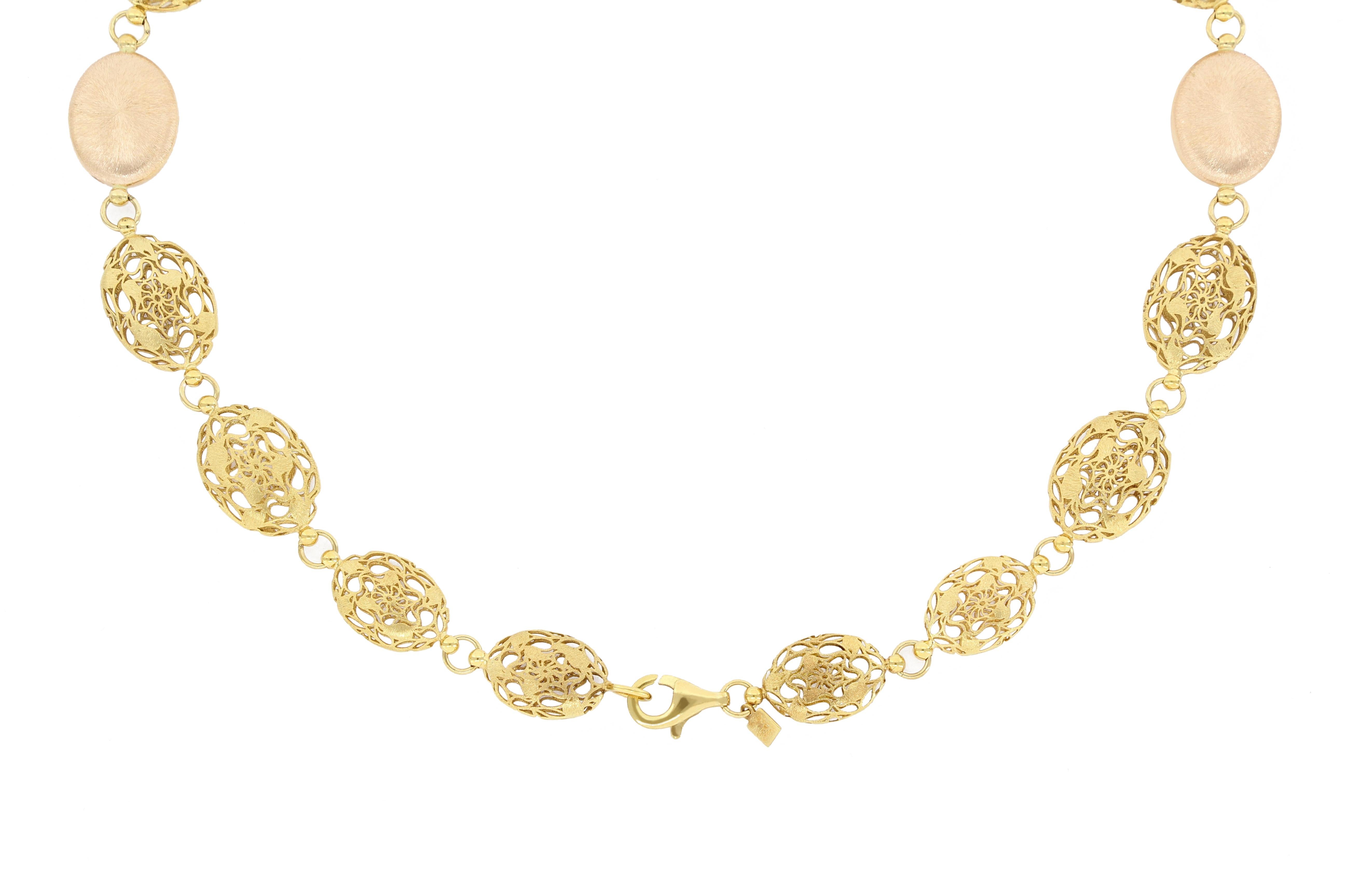 Italian 18K Gold Necklace with Superb Crasftsmanship In New Condition For Sale In Macau, MO