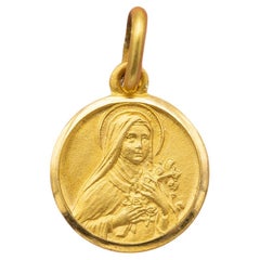 Italian 18k gold Saint Thérèse charm - Therese pendant - Vintage religious medal