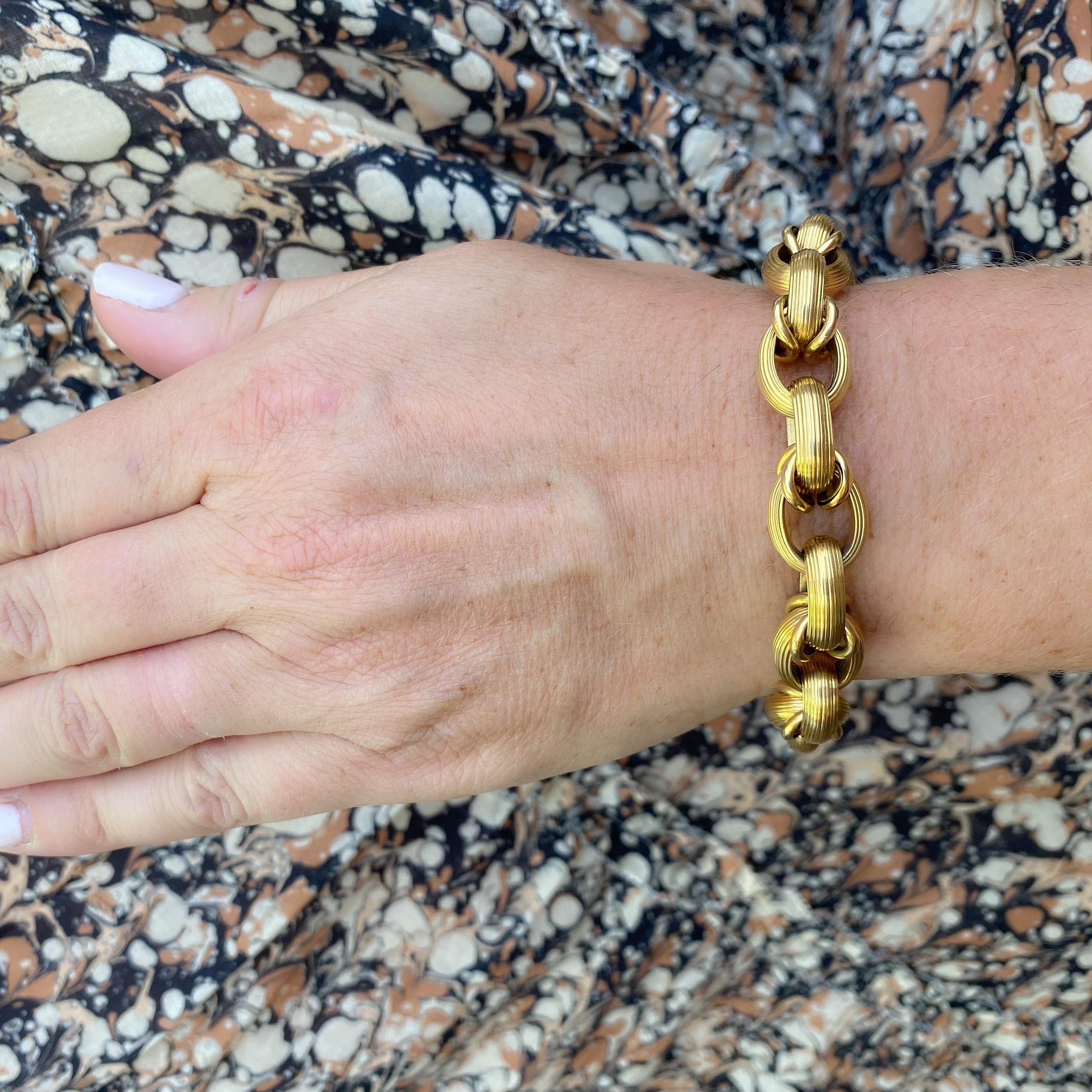 Italian 18k Gold Textured Link Bracelet 2